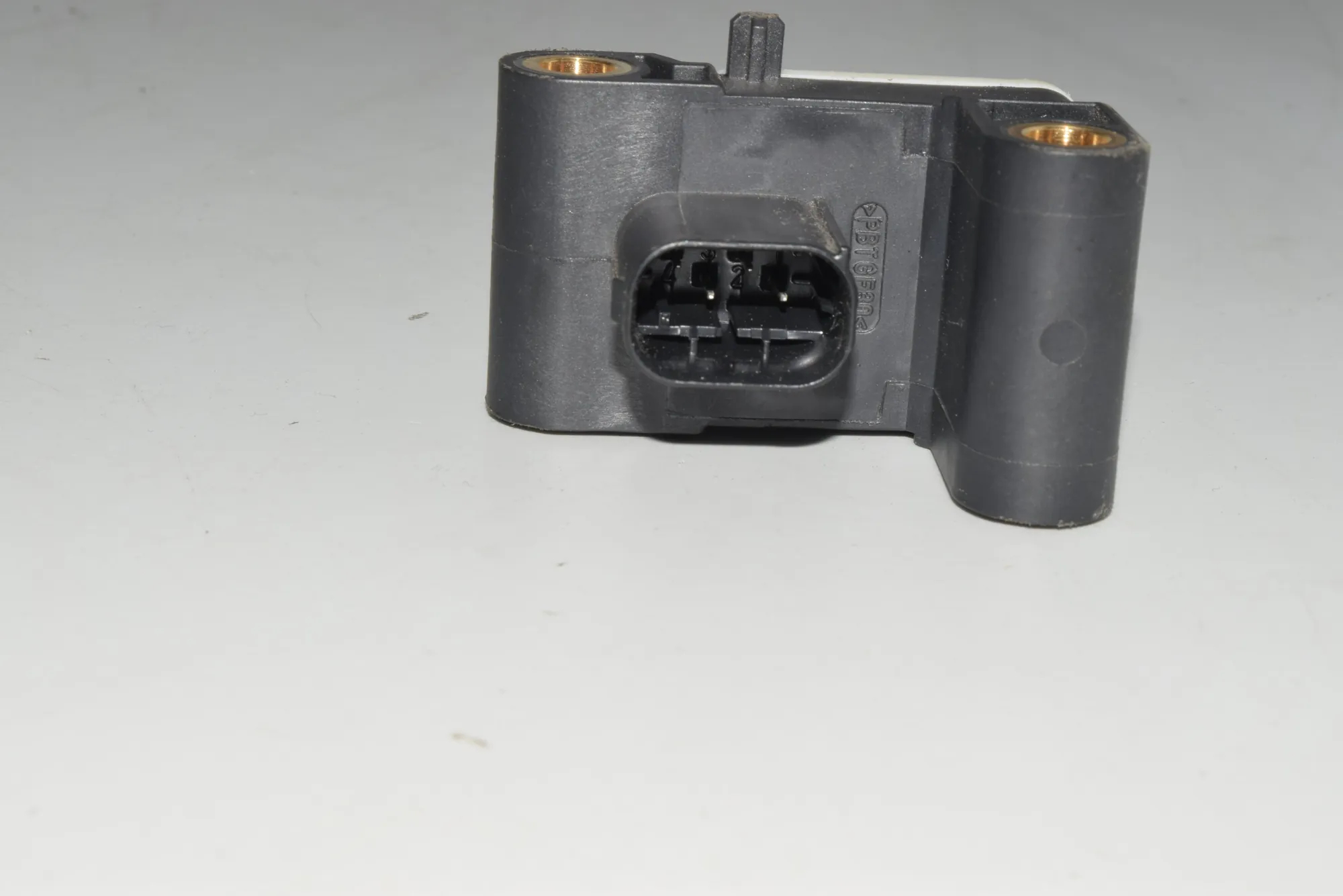 Front Left Impact Sensor – OEM 6956485 · BMW 3 Coupe (E92) BMW 3 Coupe (E92) 2010 – 3