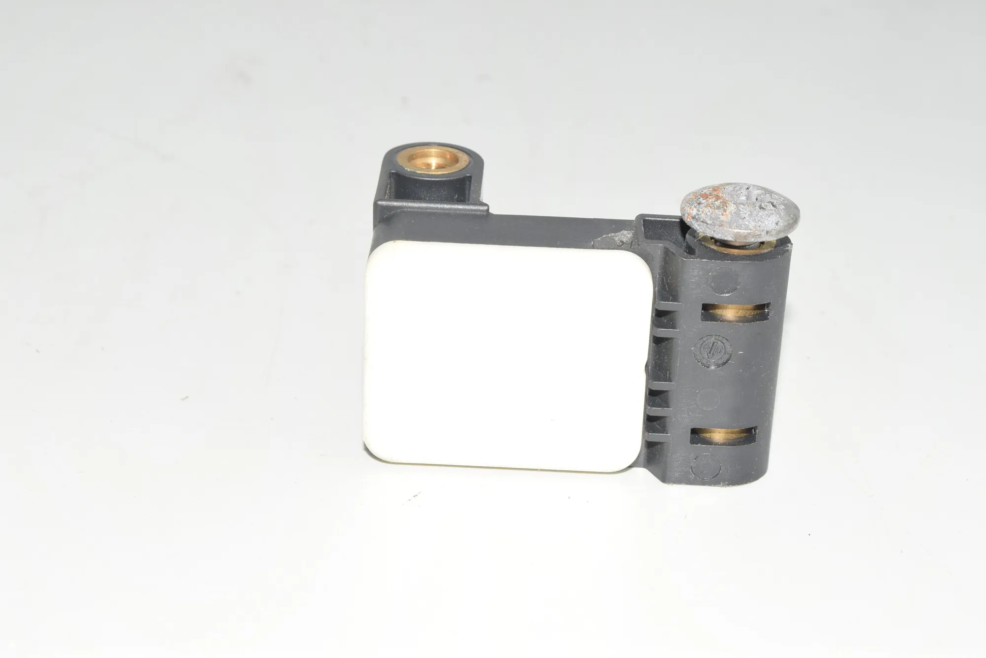 Front Right Impact Sensor – OEM 6911003 · BMW 3 (E90) BMW 3 (E90) 2007 – 4