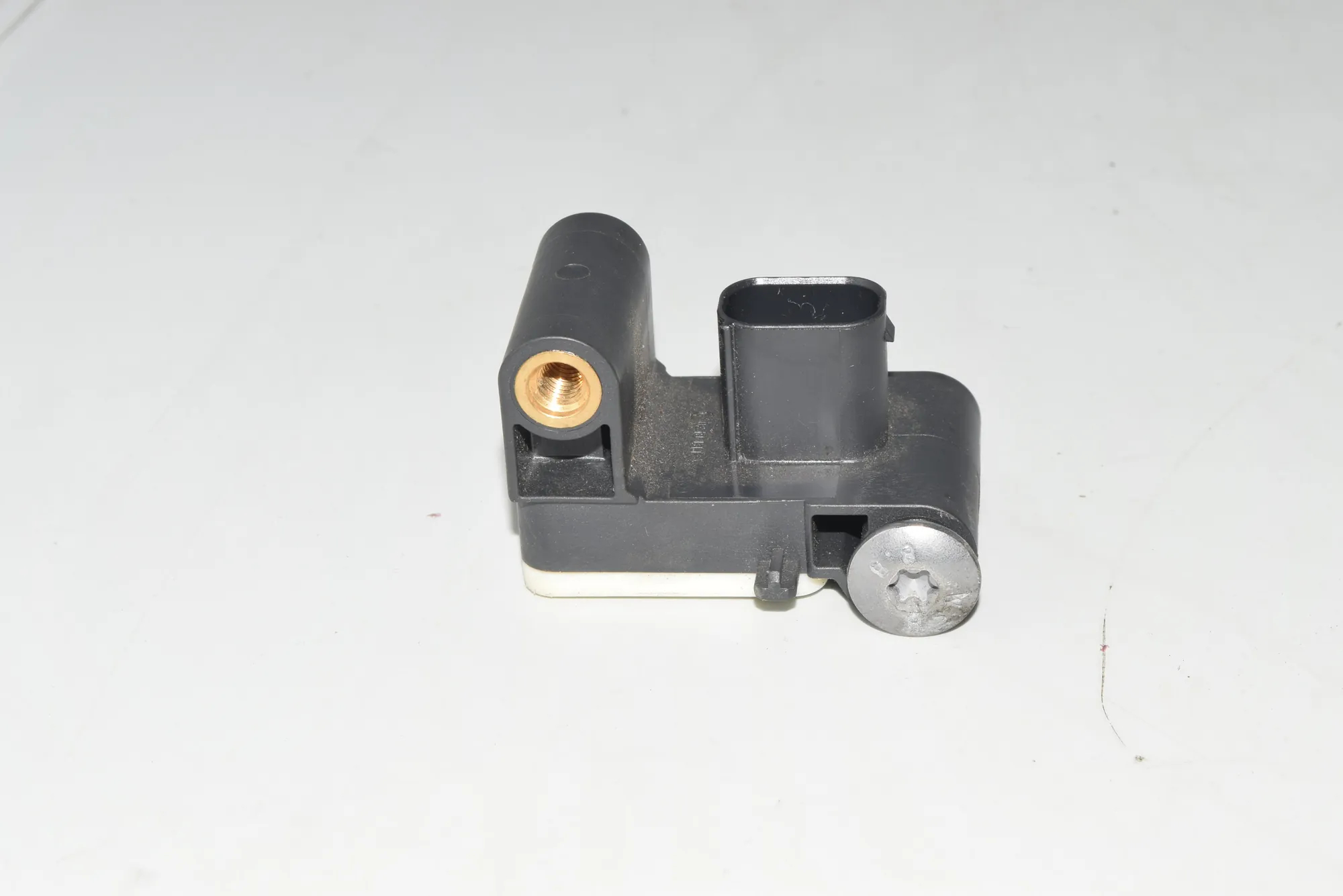 Front Right Impact Sensor – OEM 6911003 · BMW 3 (E90) BMW 3 (E90) 2007 – 2