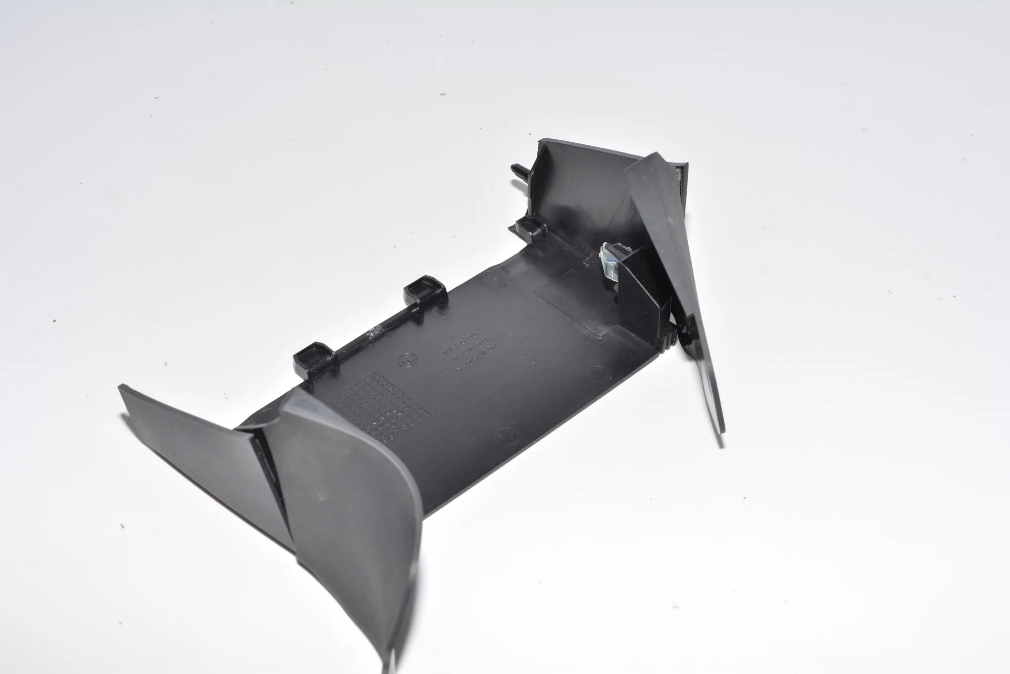 Other Interior Parts – OEM 9282940 · BMW i3 (I01) BMW i3 (I01) Hybrid 2016