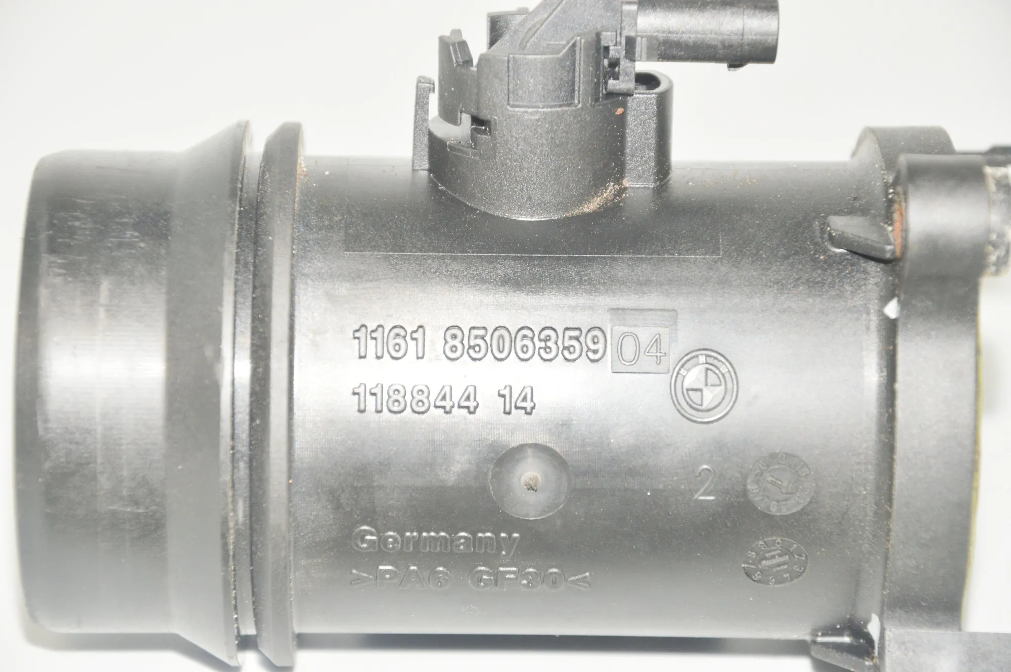 Mass Air Flow Sensor MAF – OEM 8506359 · BMW 5 (F10) BMW 5 (F10) 530 d 2011 – 3