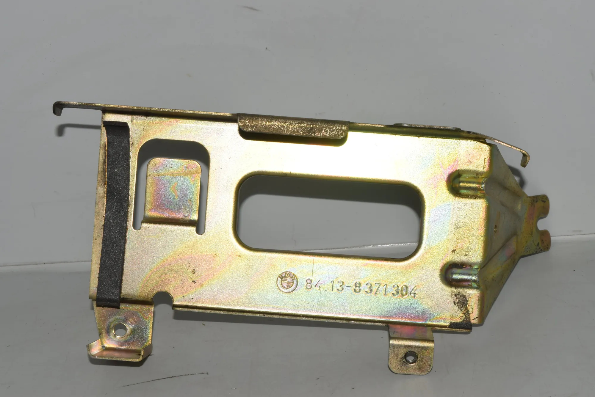 Other Interior Parts – OEM 8371304 · BMW 5 (E39) BMW 5 (E39) 2002