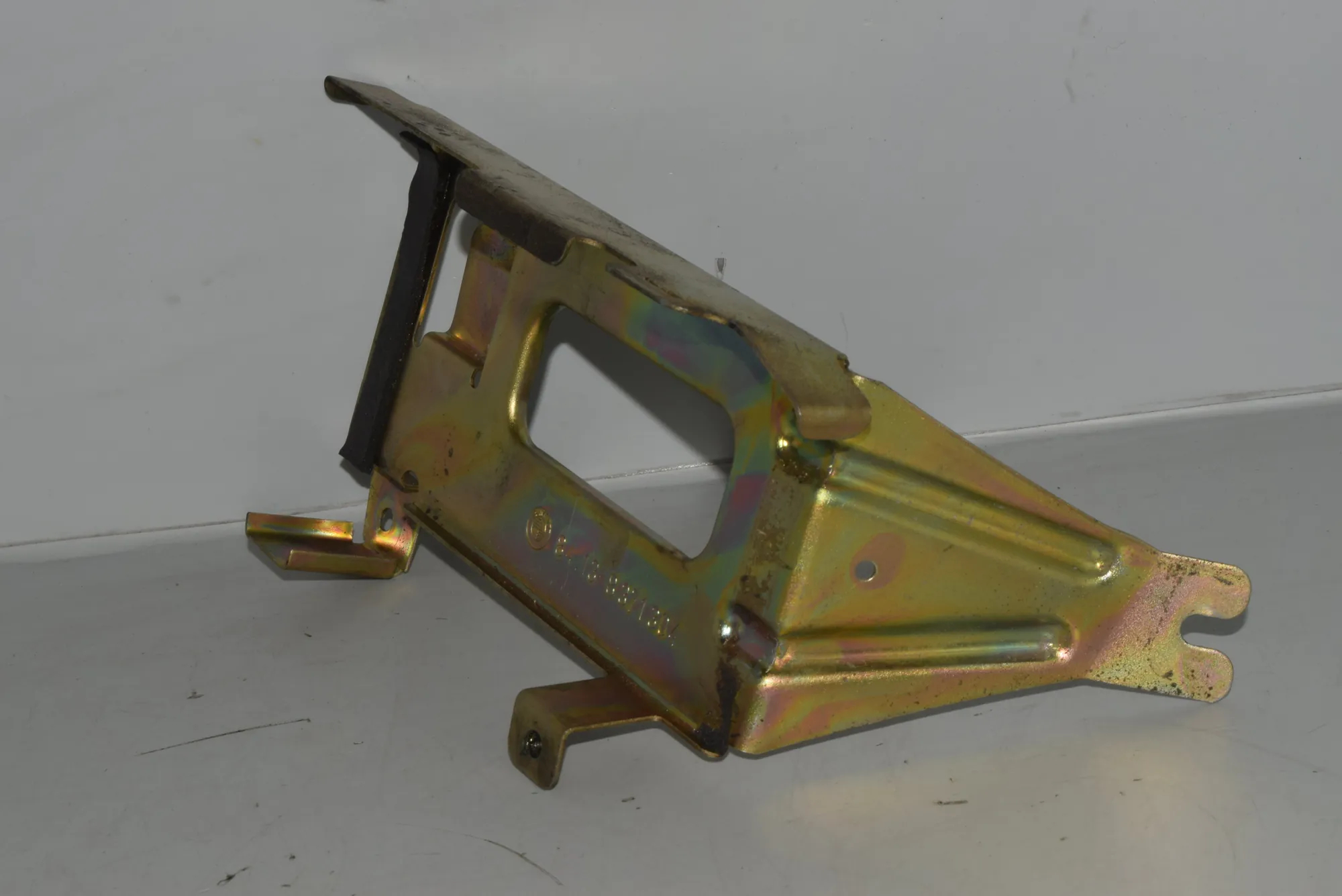 Other Interior Parts – OEM 8371304 · BMW 5 (E39) BMW 5 (E39) 2002 – 3