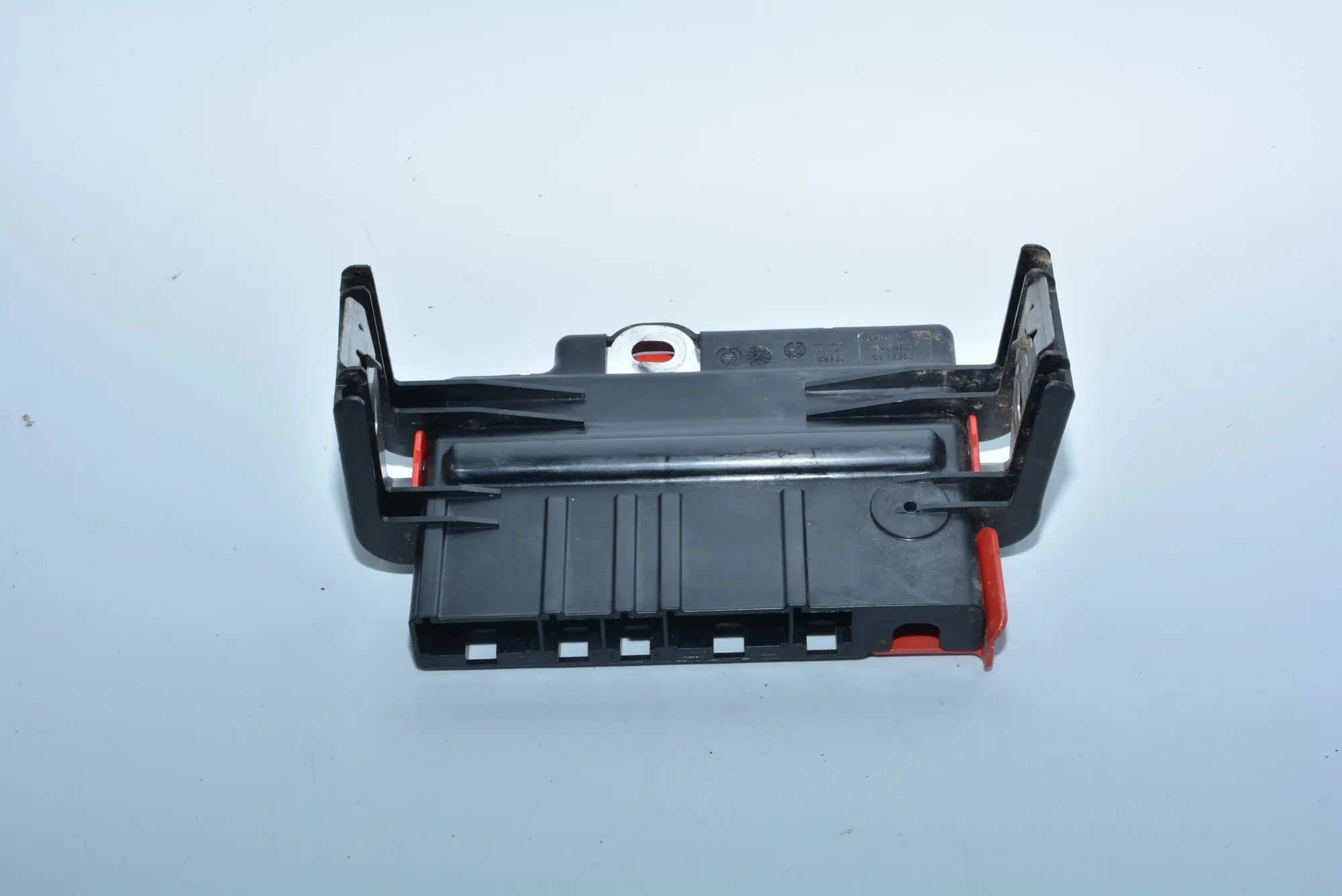 Positive Battery Cable – OEM 9201987 · BMW 5 (F10) BMW 5 (F10) 2010 – 2