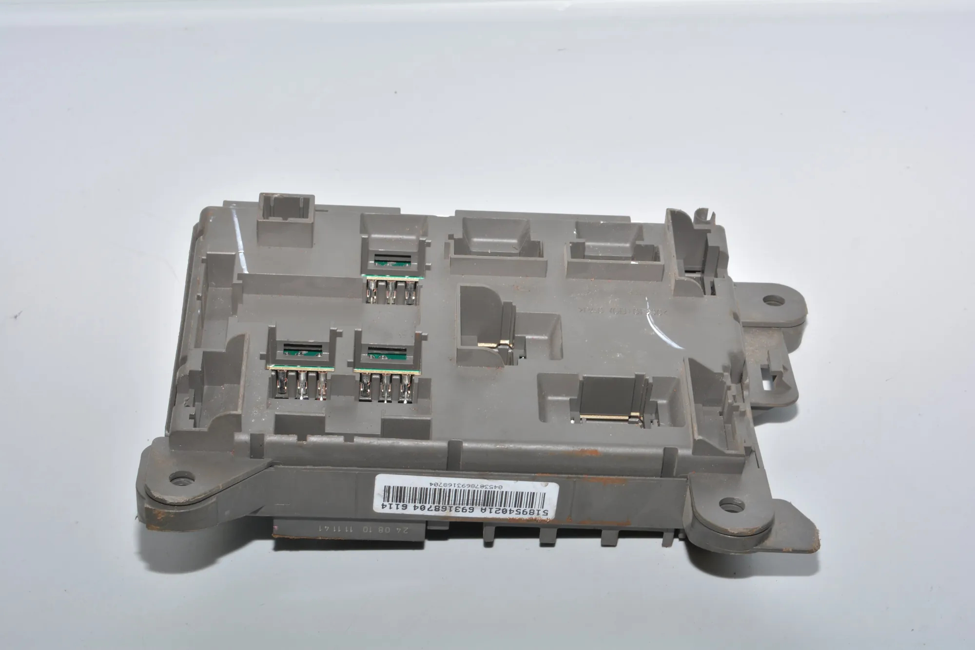 Fuse Box – OEM 6931687 · BMW X5 (E70) BMW X5 (E70) 2012 – 4