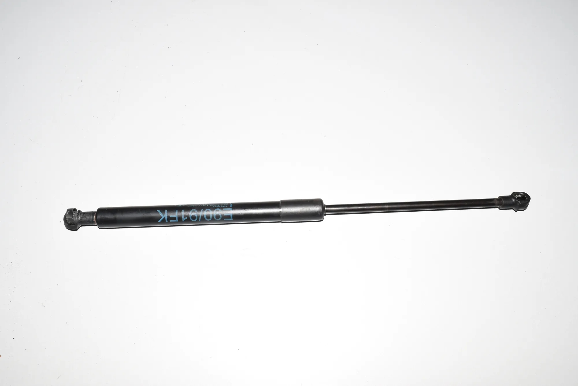 Front Right Bonnet Strut – OEM 7060550 · BMW 3 Touring (E91) 325 i xDrive 2007