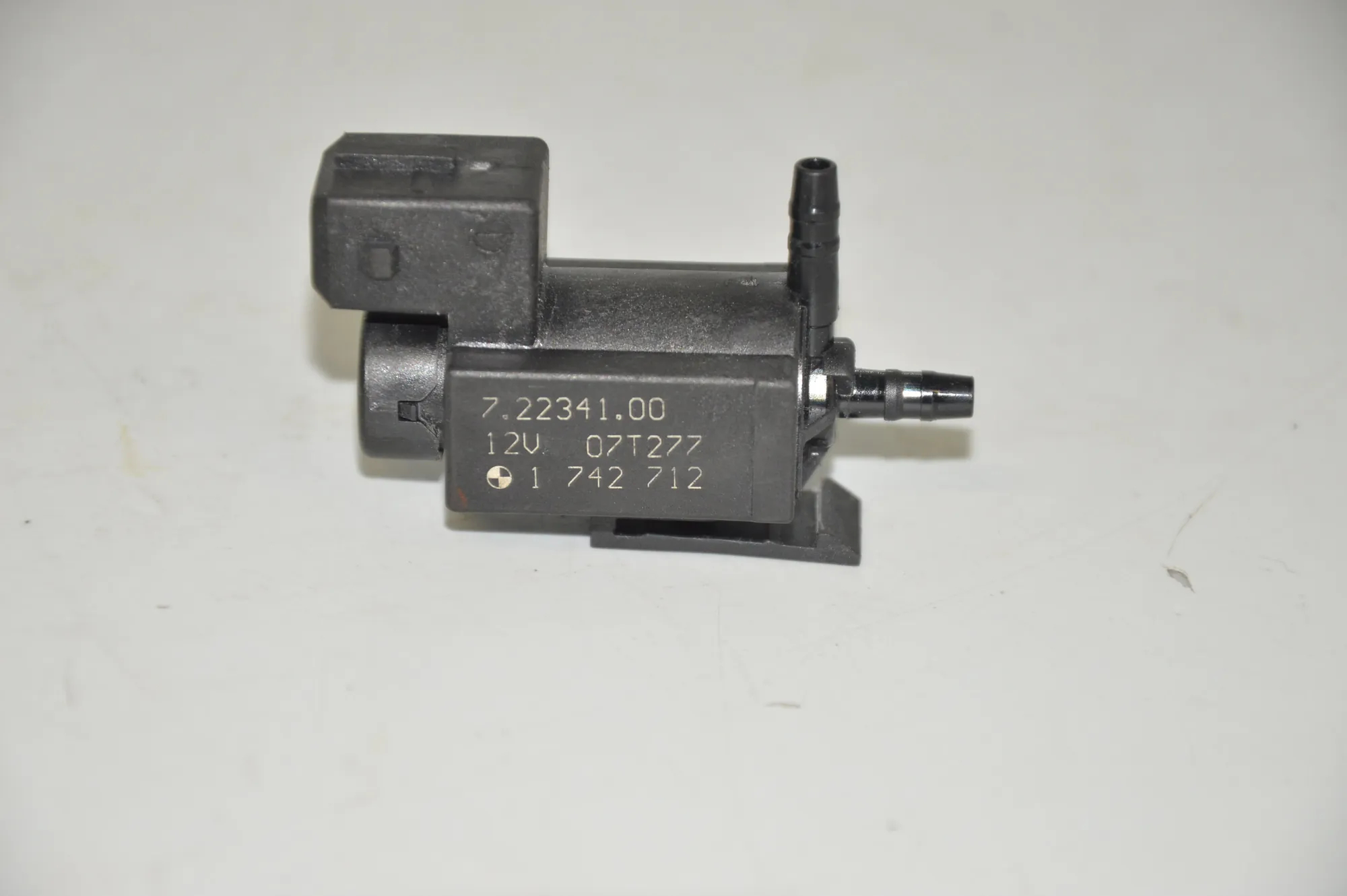 Solenoid Valve – OEM 1742712 · BMW 3 Touring (E91) 325 i xDrive 2007 – 3