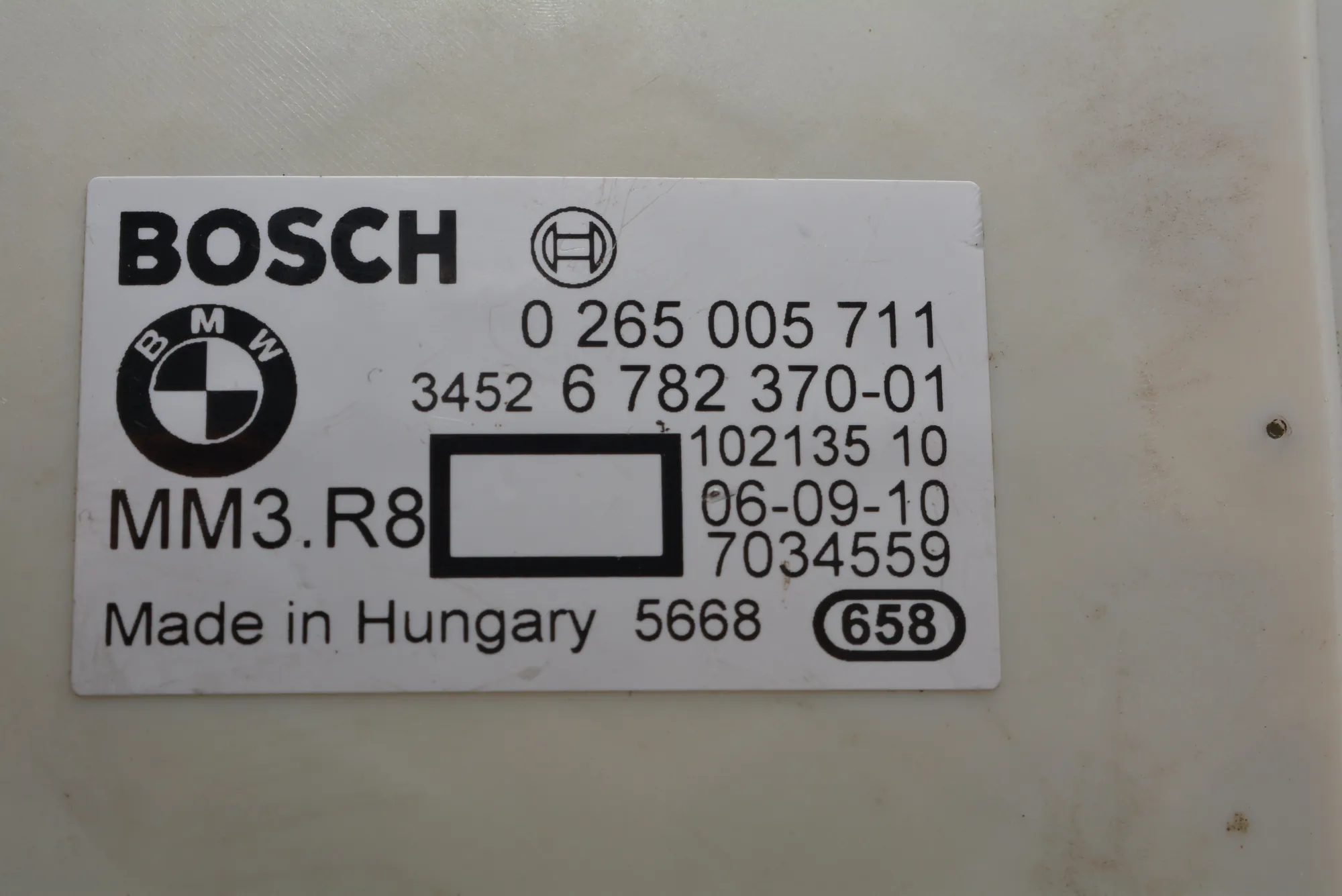 Acceleration Sensor – OEM 6782370 · BMW 5 (E60) BMW 5 (E60) 520 d 2010 – 5