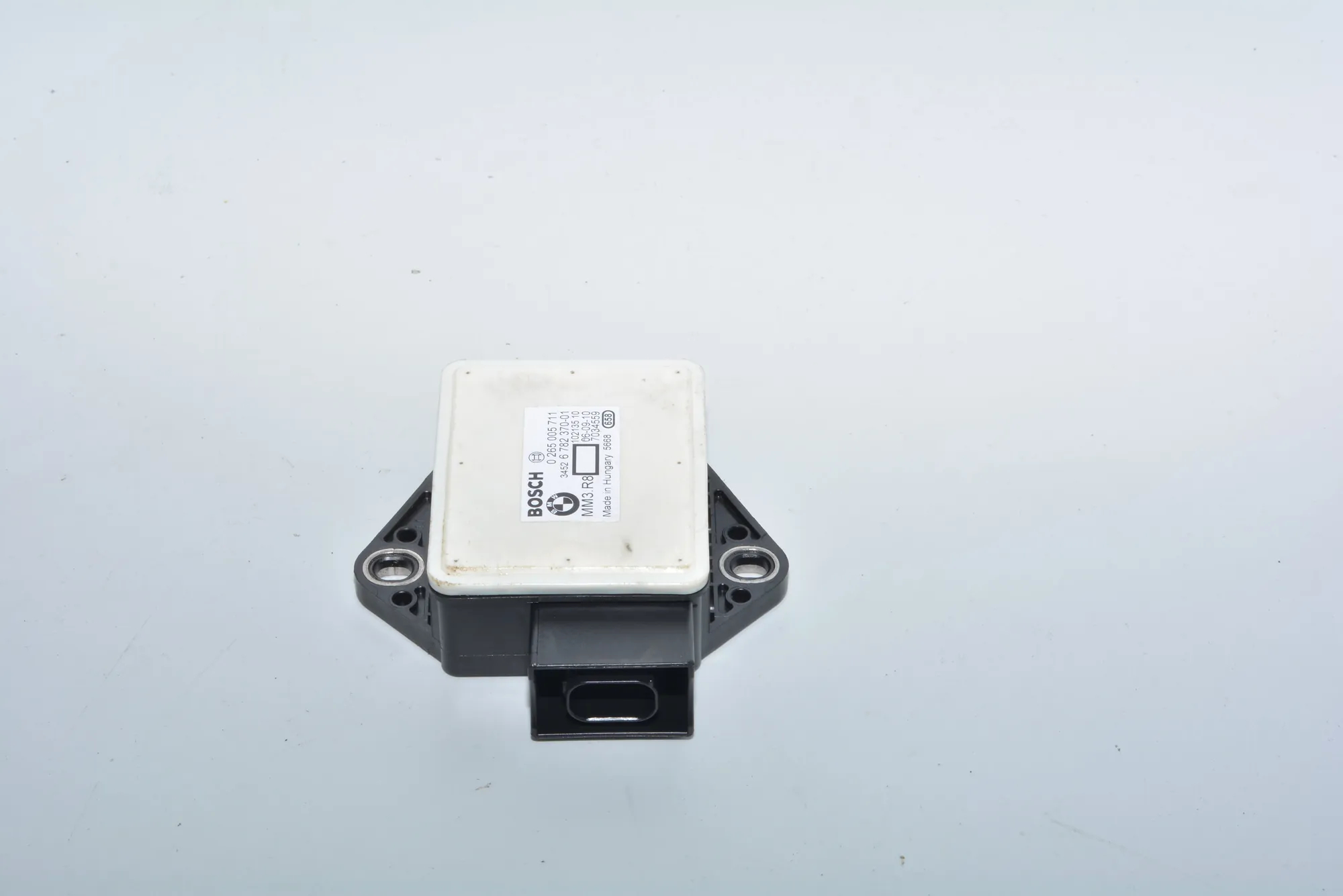 Acceleration Sensor – OEM 6782370 · BMW 5 (E60) BMW 5 (E60) 520 d 2010