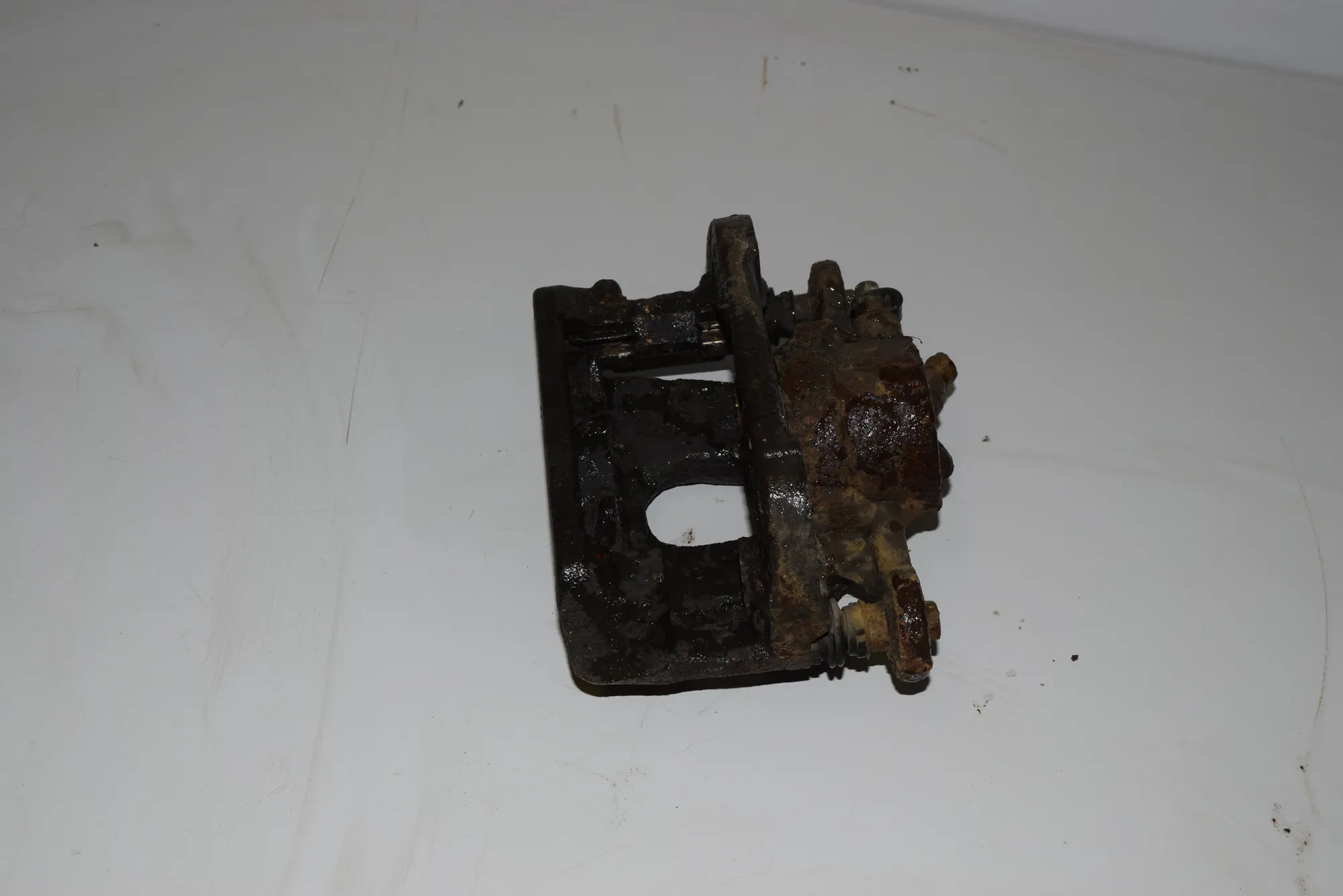 Front Right Brake Caliper · BMW 1 (E81) 118 d 2009 – 2