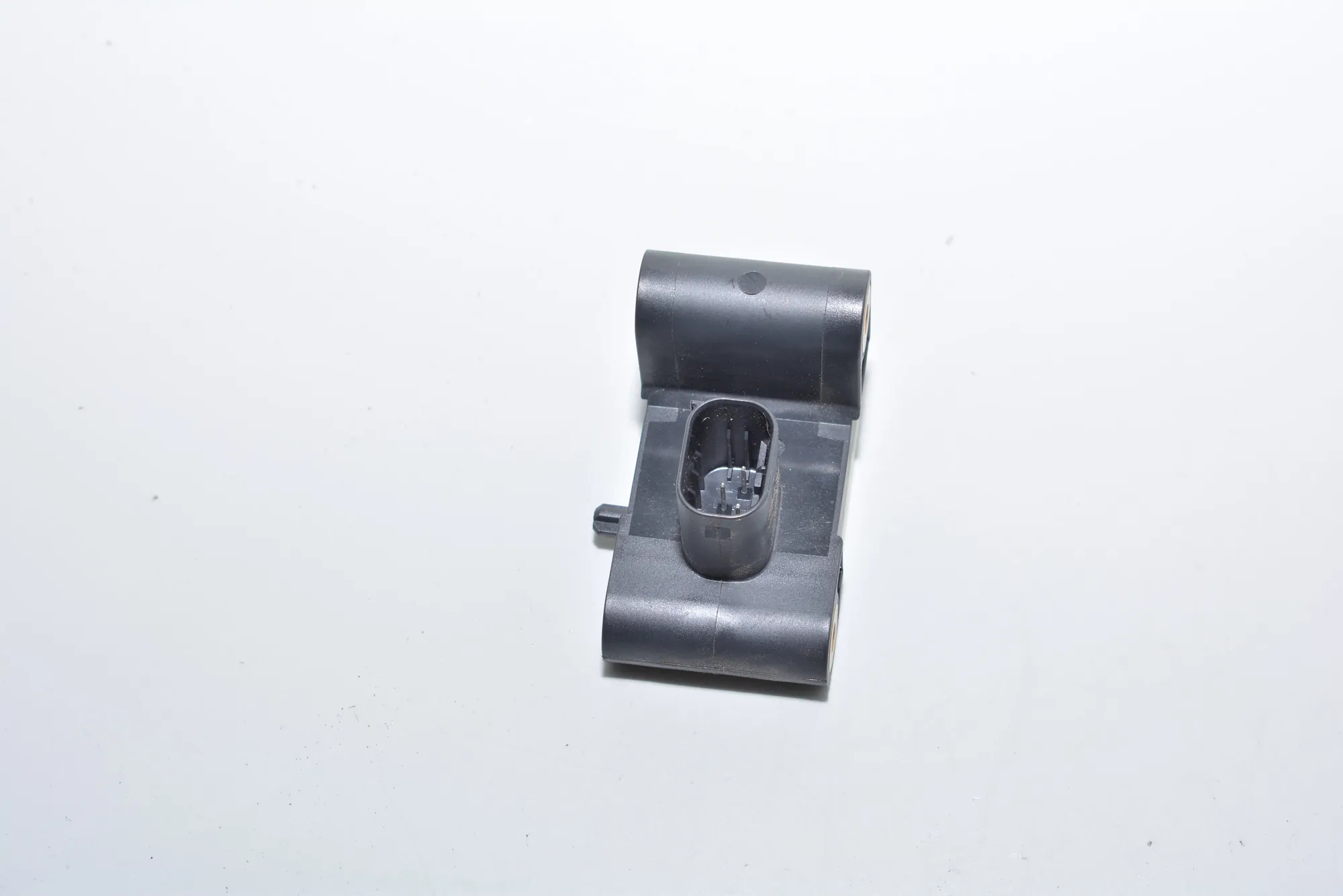 Front Right Impact Sensor – OEM 6911003 · BMW 1 (E81) 118 d 2009