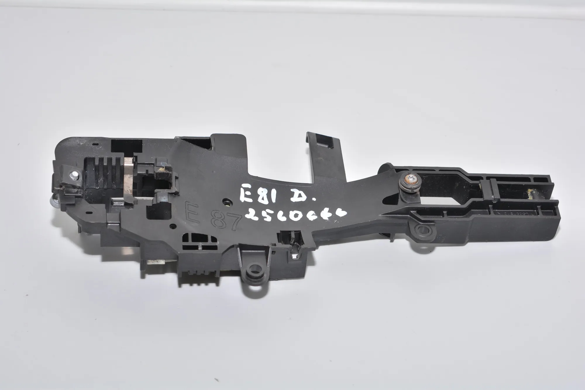 Front Right Door Interior Handle Frame – OEM 7200936 · BMW 1 (E81) 118 d 2009