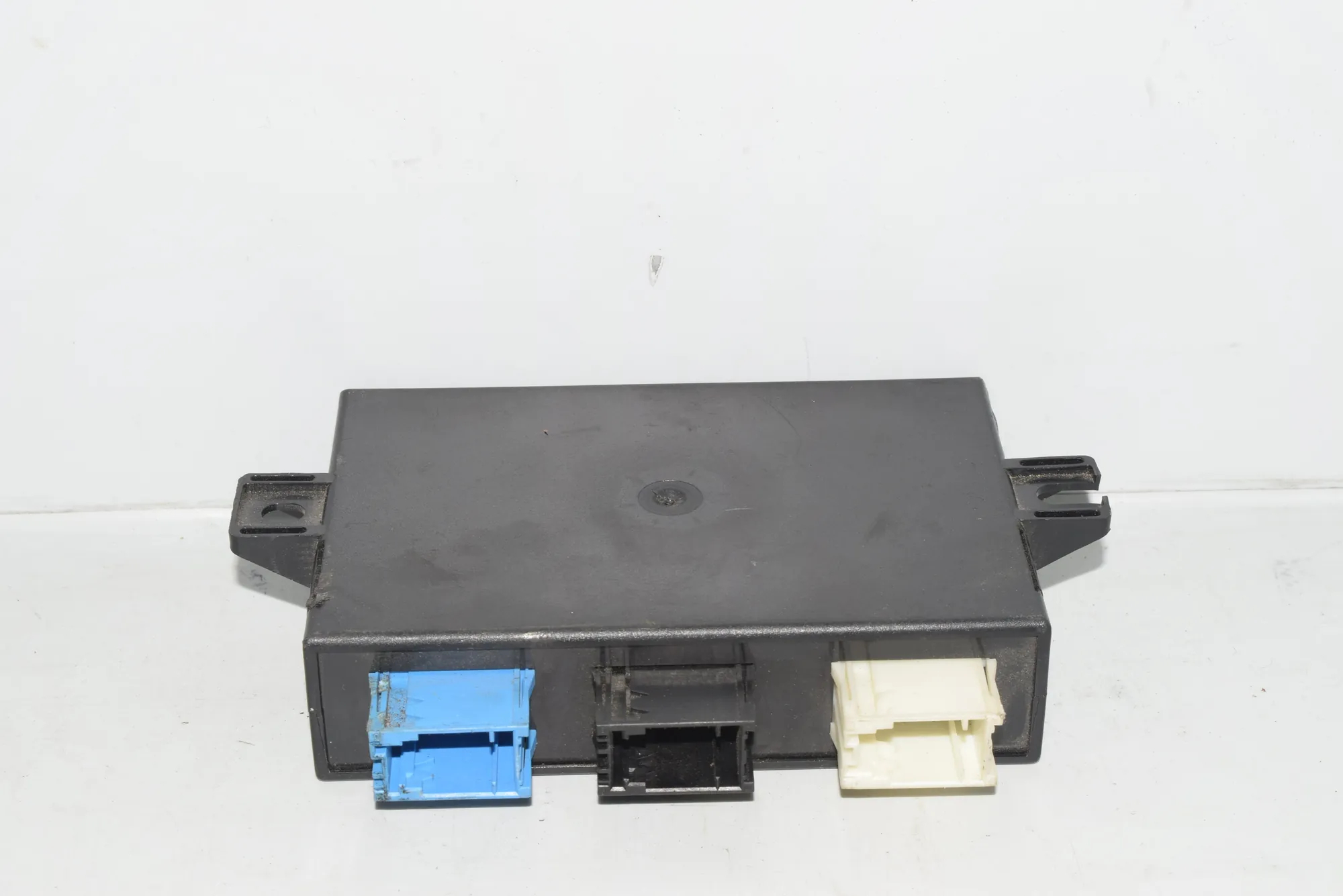 PDC Parking Sensor Control Unit – OEM 6900412 · BMW 5 (E39) BMW 5 (E39) 2000 – 2