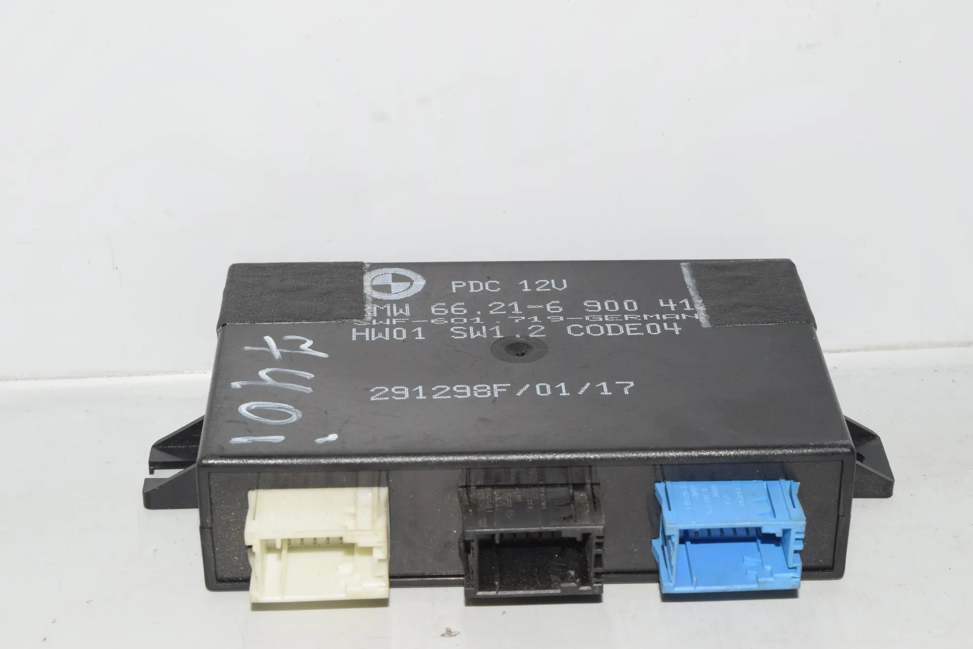 PDC Parking Sensor Control Unit – OEM 6900412 · BMW 5 (E39) BMW 5 (E39) 2000