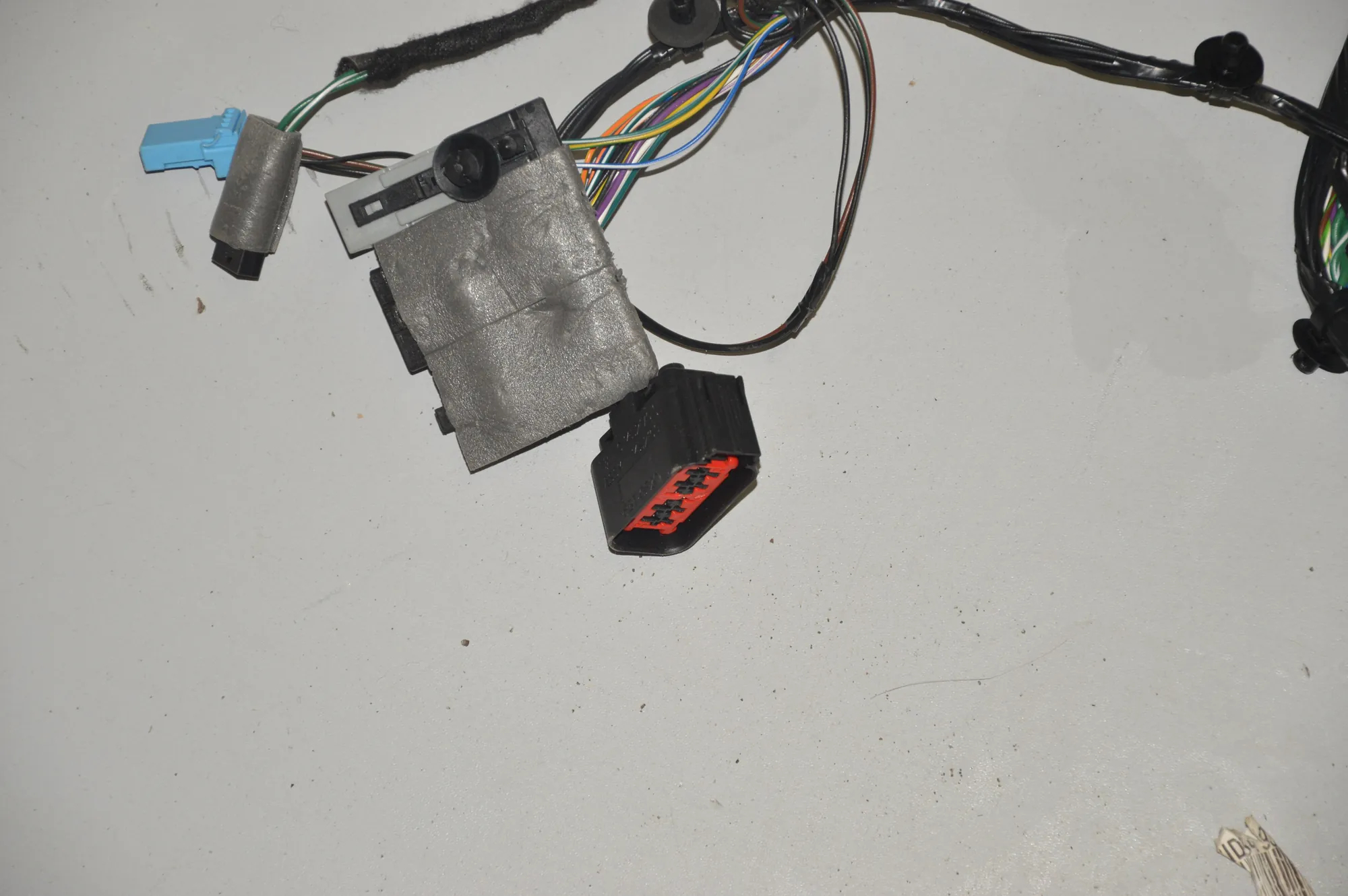Front Left Door Wiring – OEM FH22-14631-HC · LAND ROVER DISCOVERY IV (L319) 3.0 TD 4x4 2016 – 3