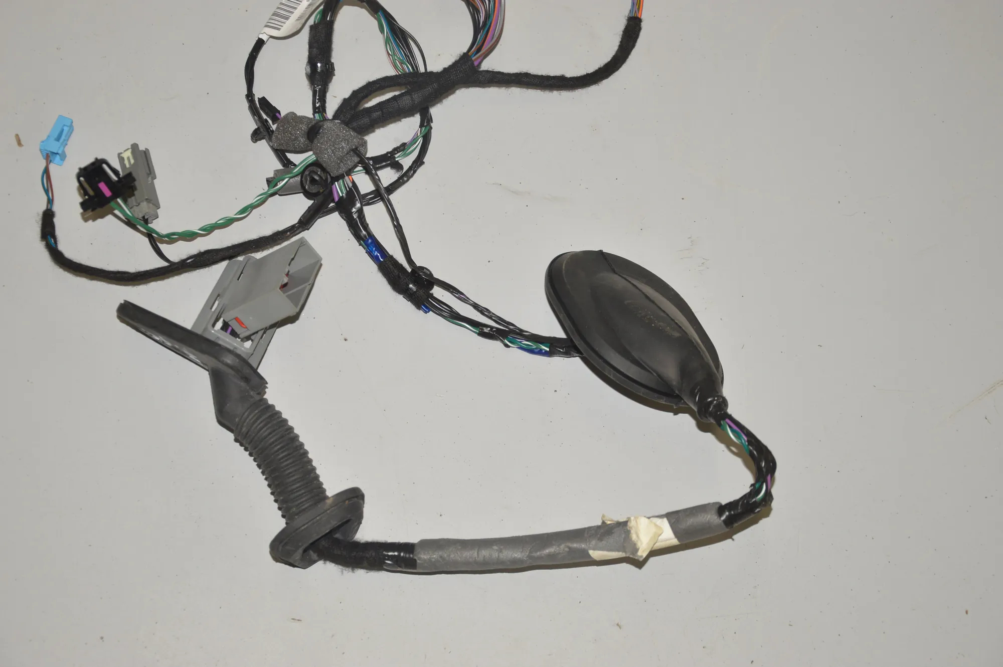 Rear Right Door Wiring – OEM CH22-14632-BB · LAND ROVER DISCOVERY IV (L319) 3.0 TD 4x4 2016 – 3
