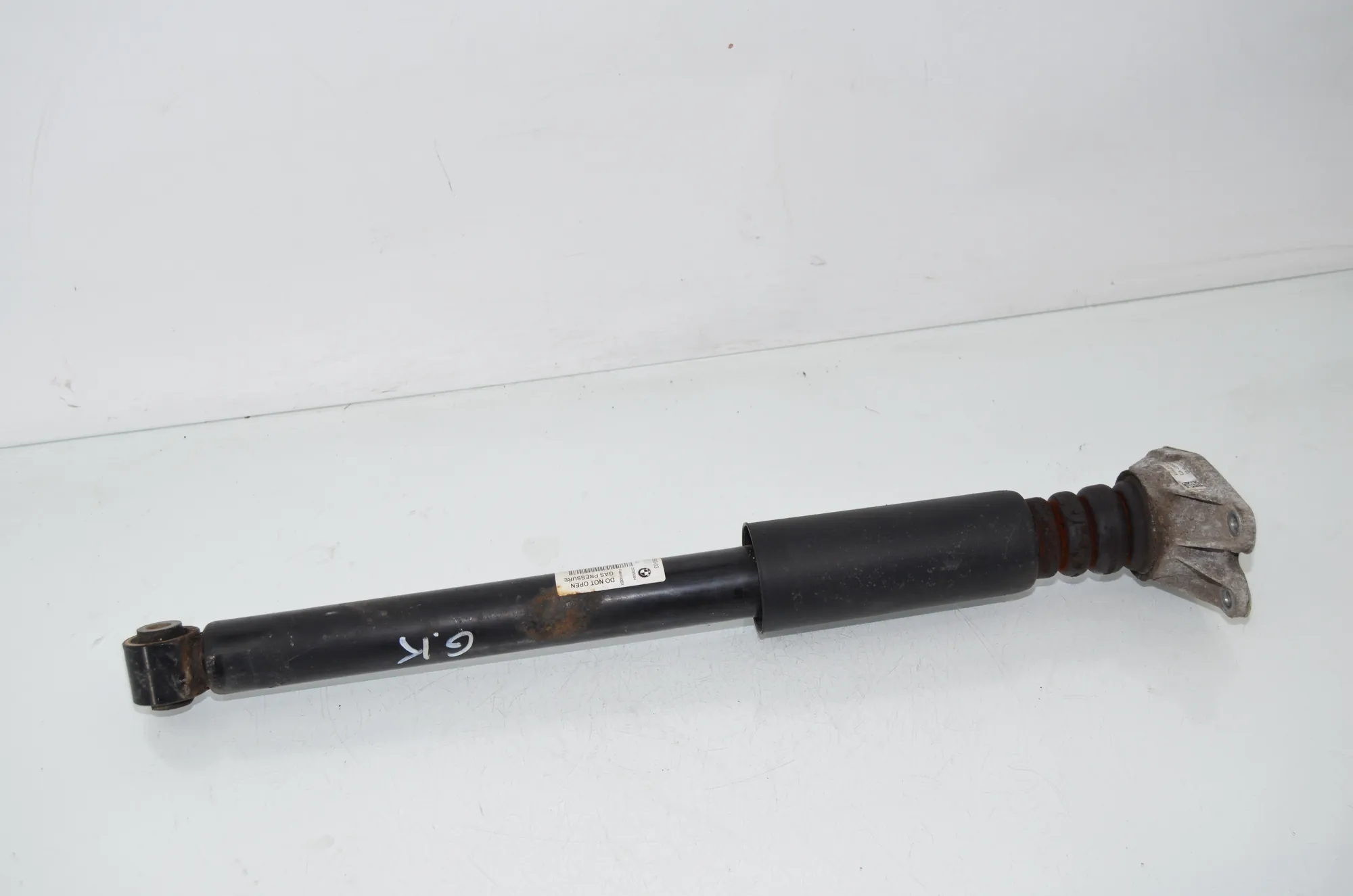 Rear Left Shock Absorber – OEM 6861693 · BMW X1 (F48) xDrive 18 d 2016