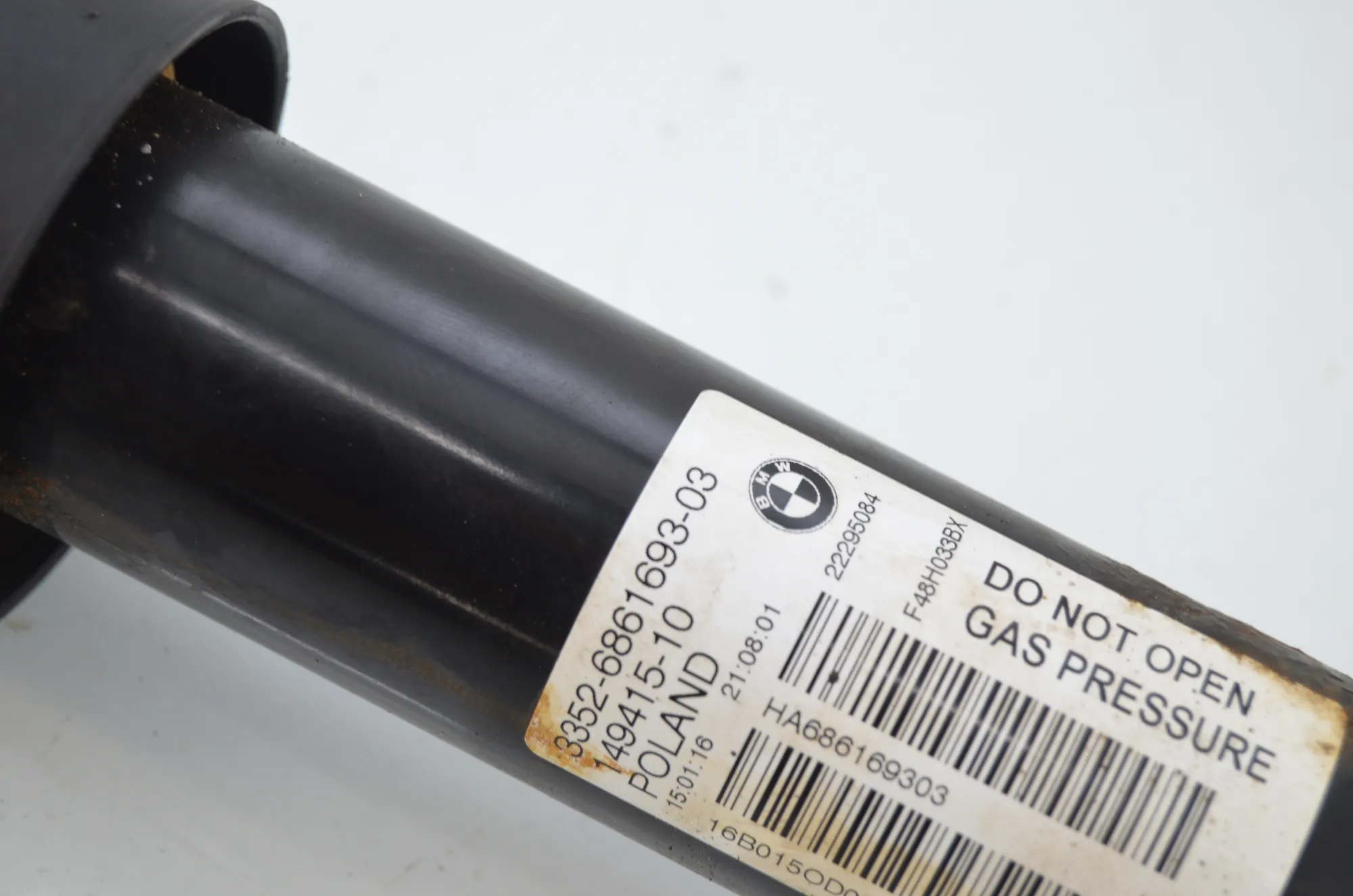 Rear Left Shock Absorber – OEM 6861693 · BMW X1 (F48) xDrive 18 d 2016 – 4