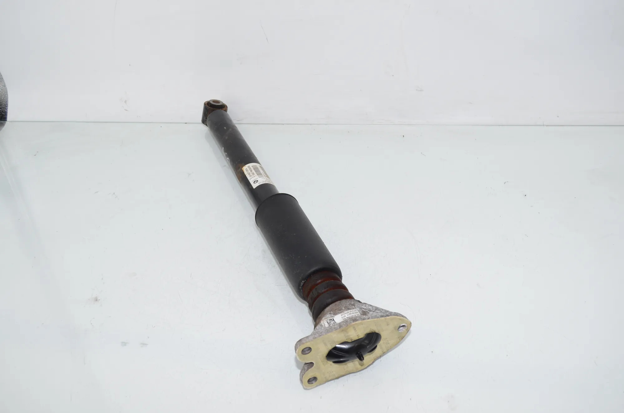 Rear Left Shock Absorber – OEM 6861693 · BMW X1 (F48) xDrive 18 d 2016 – 2