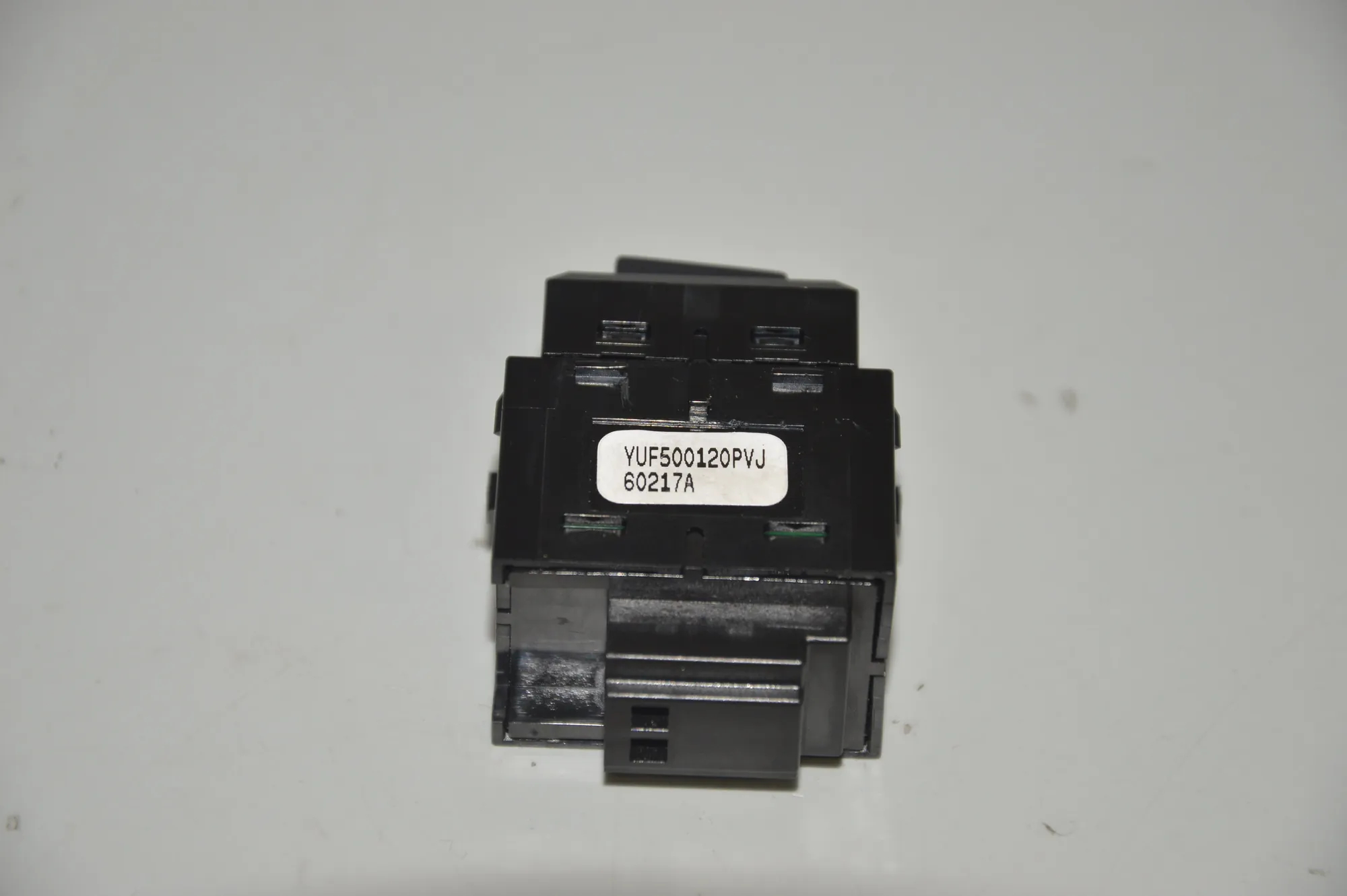 Other Control Units – OEM YUF500120PVJ · LAND ROVER DISCOVERY IV (L319) 3.0 TD 4x4 2016 – 5