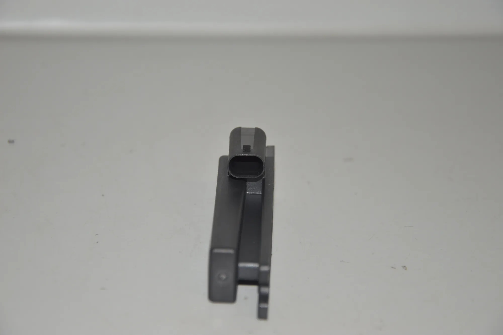 Antenna – OEM AH42-15K603-AA · LAND ROVER DISCOVERY IV (L319) 3.0 TD 4x4 2016 – 3
