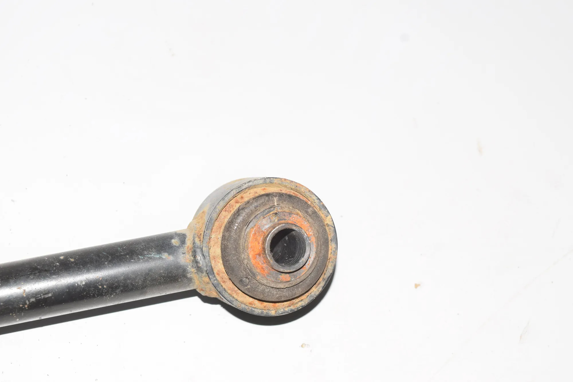 Rear Right Control Arm – OEM NA · LAND ROVER DISCOVERY IV (L319) 3.0 TD 4x4 2016 – 3