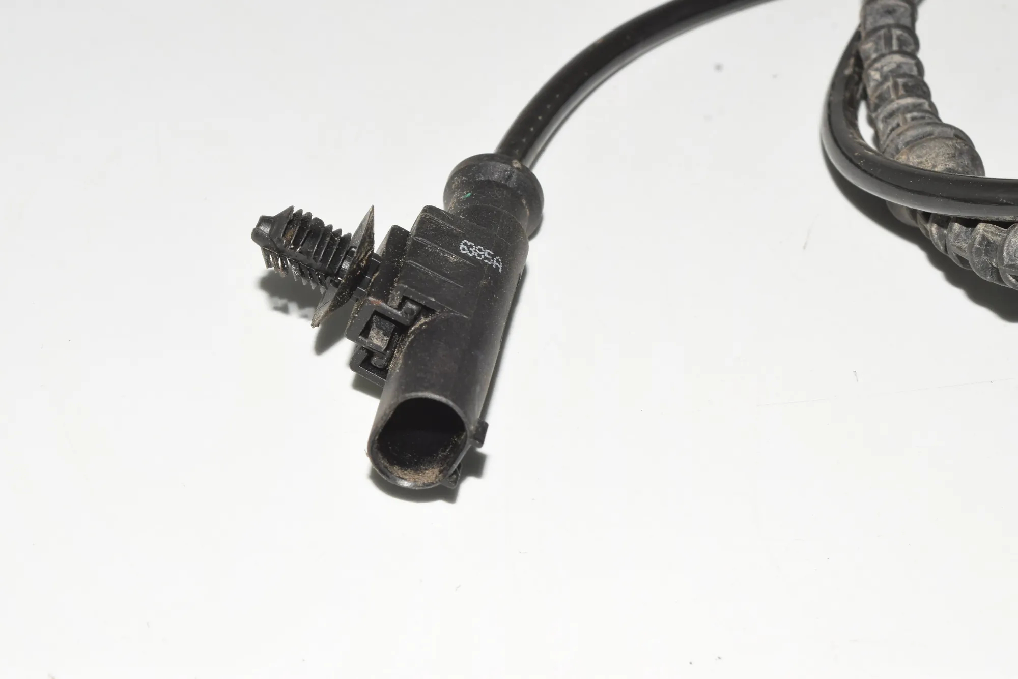 Front Left ABS Sensor – OEM 0265008266 · LAND ROVER DISCOVERY IV (L319) 3.0 TD 4x4 2016 – 2