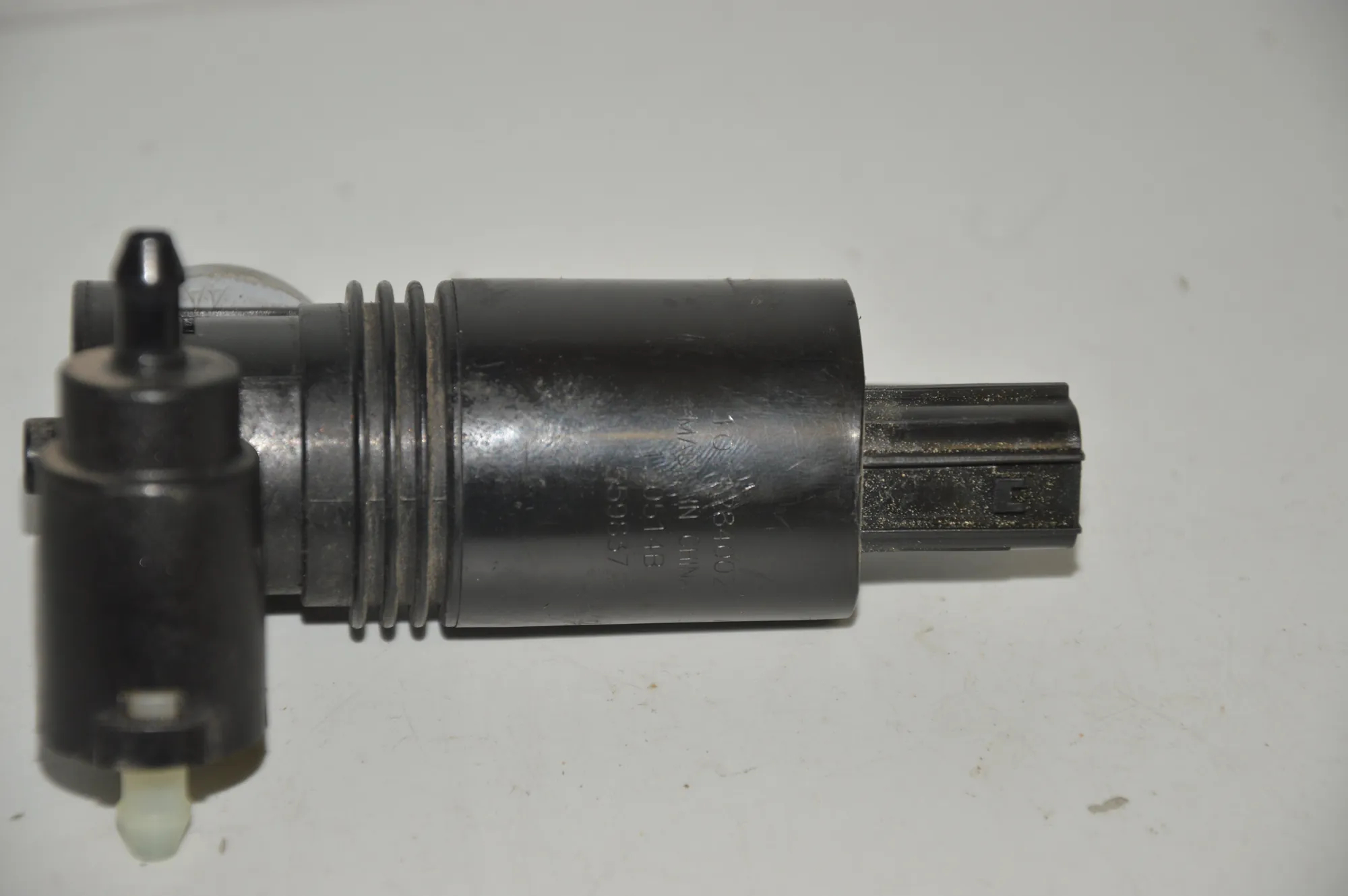 Washer Tank Motor · LAND ROVER DISCOVERY IV (L319) 3.0 TD 4x4 2016 – 4