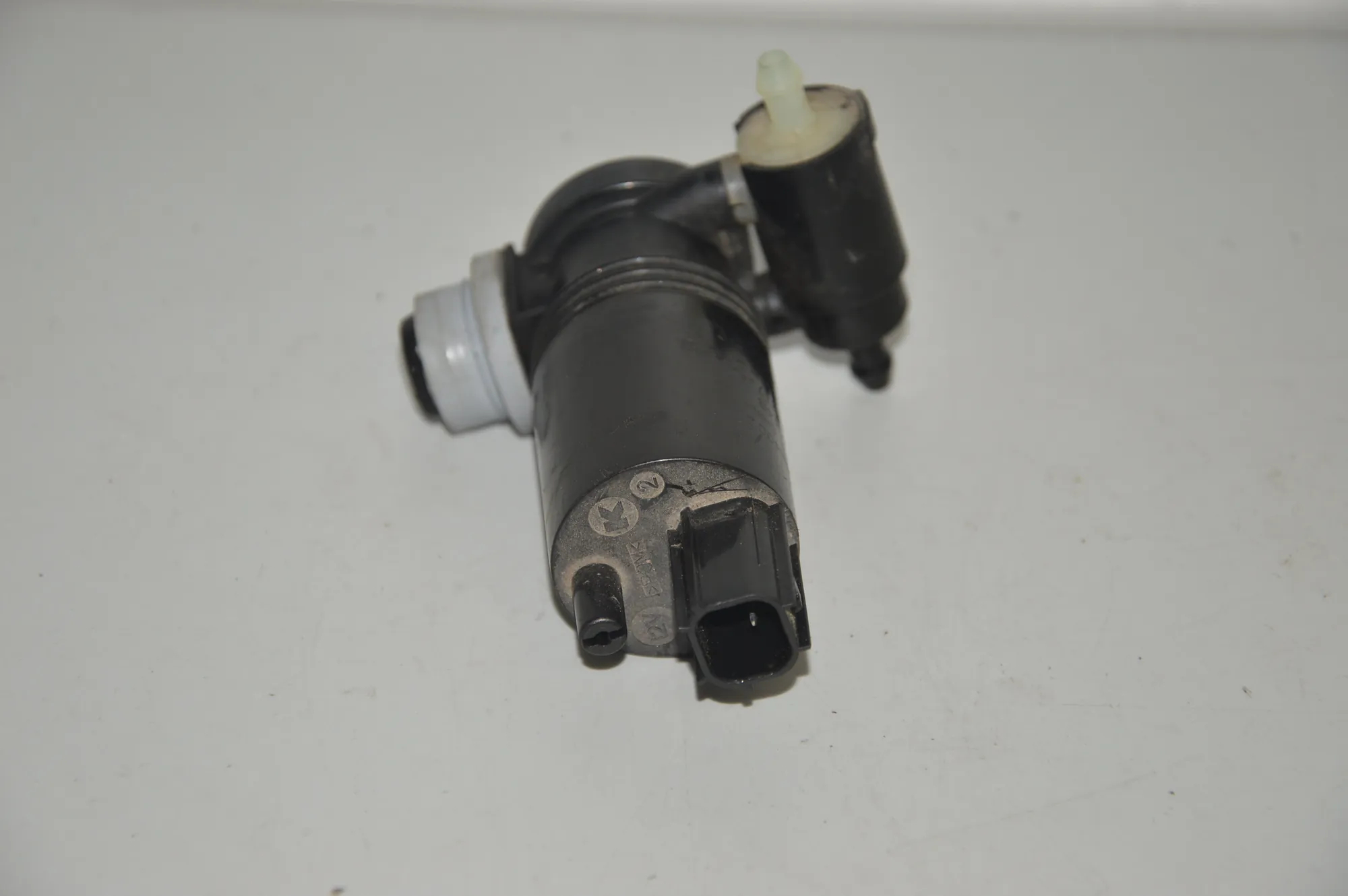 Washer Tank Motor · LAND ROVER DISCOVERY IV (L319) 3.0 TD 4x4 2016 – 3