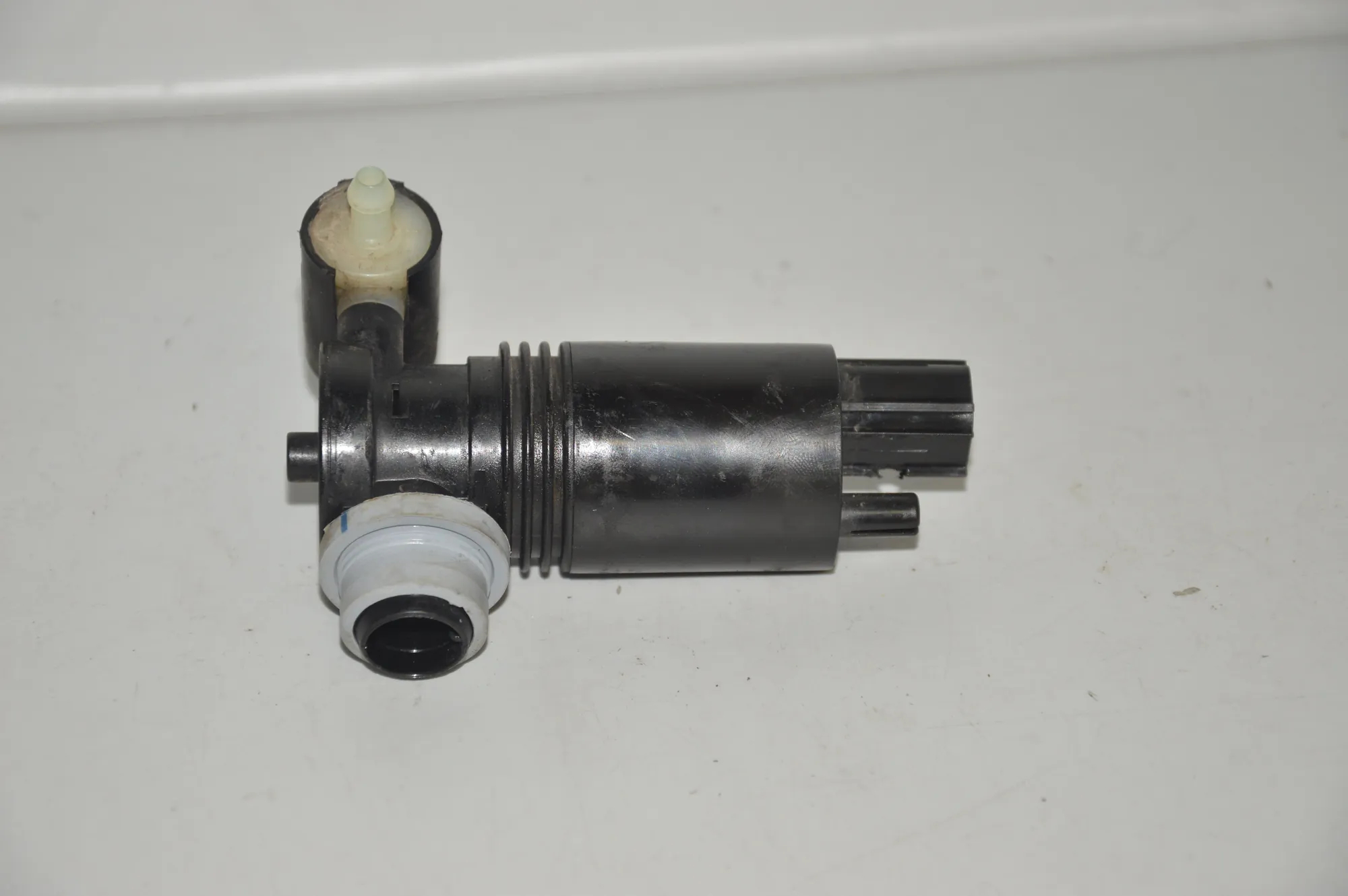 Washer Tank Motor · LAND ROVER DISCOVERY IV (L319) 3.0 TD 4x4 2016 – 2