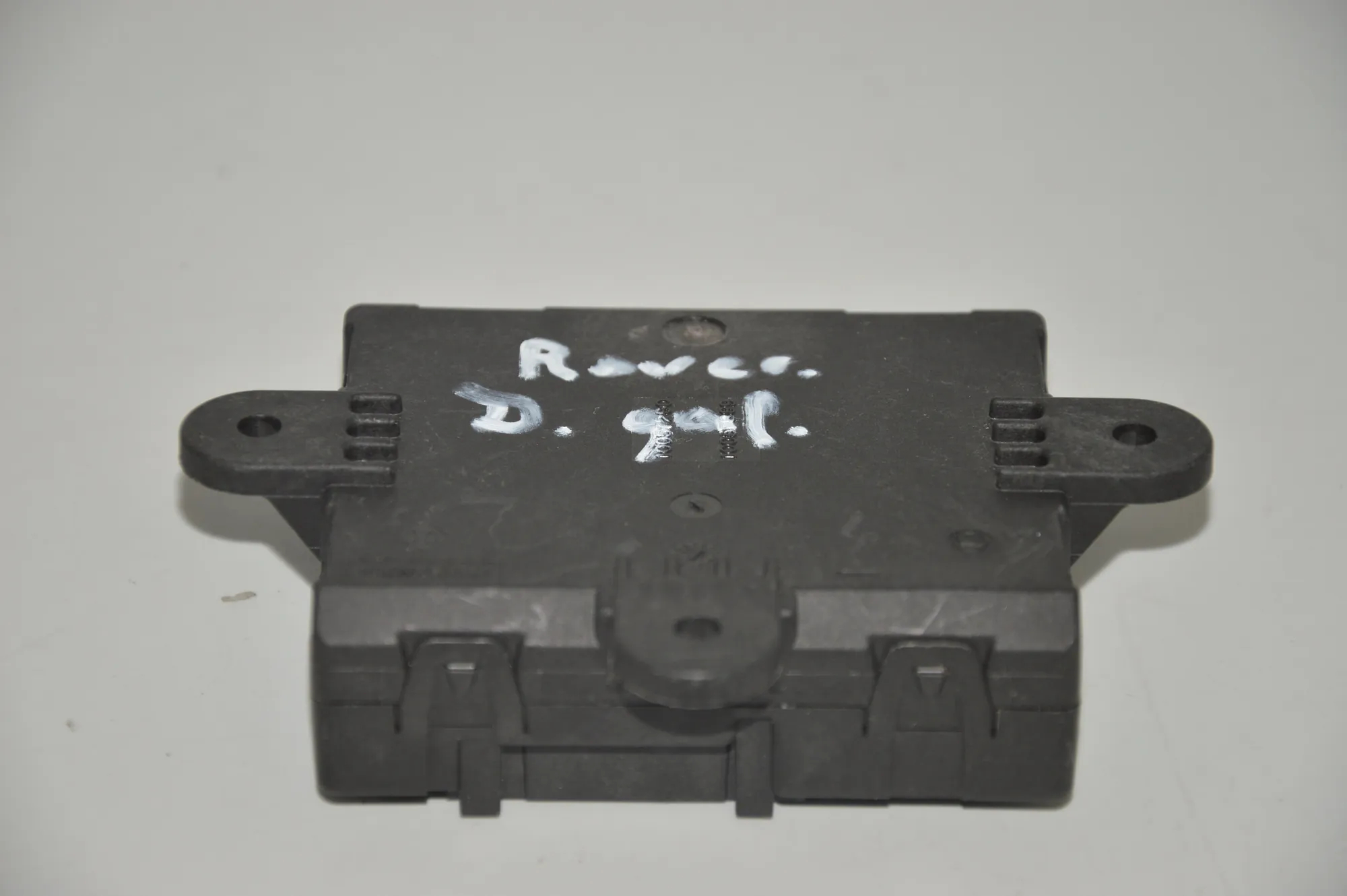 Rear Right Door Control Unit – OEM BJ32-14D620-AD · LAND ROVER DISCOVERY IV (L319) 3.0 TD 4x4 2016