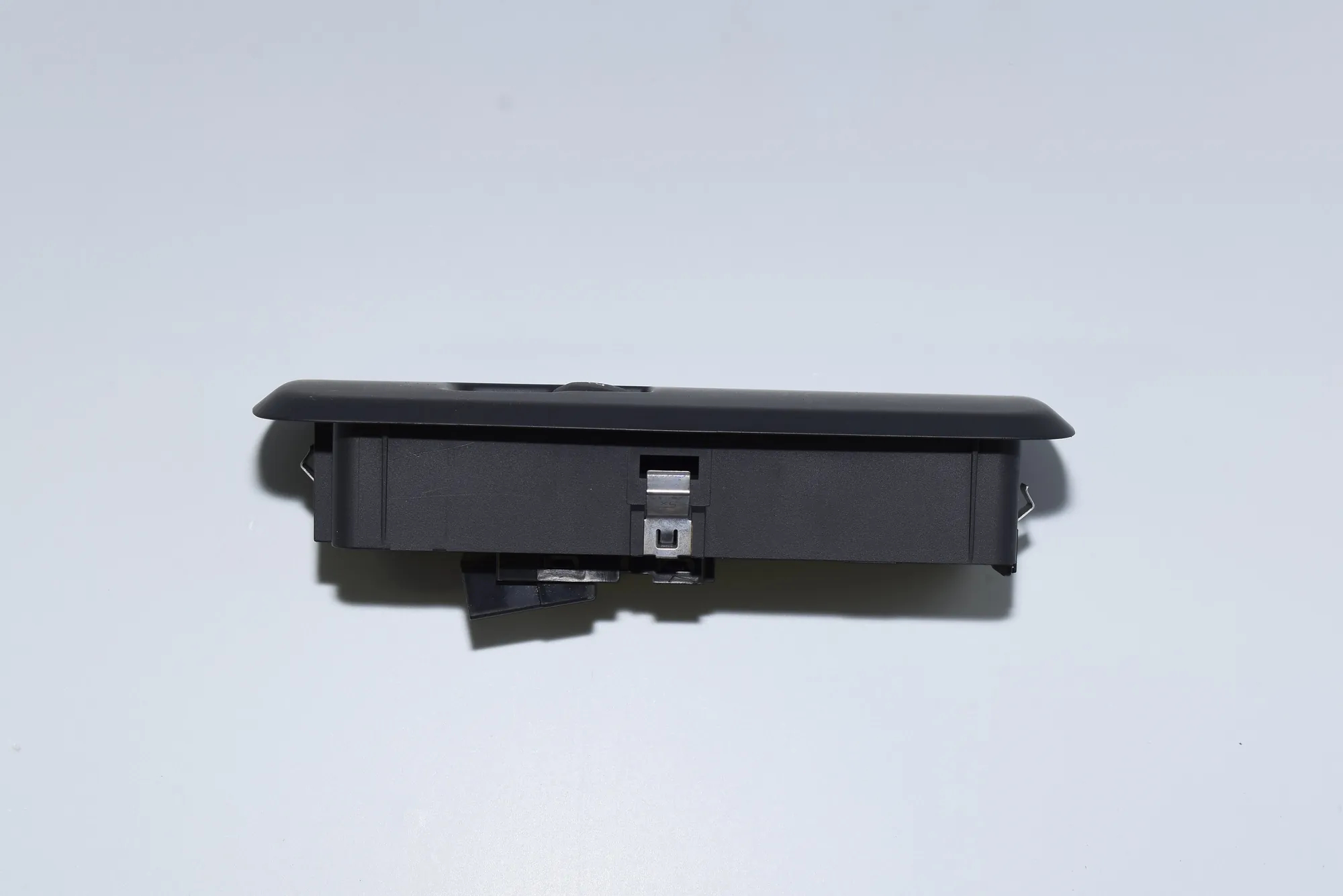 Front Right Door Window Switch – OEM AH22-14717-AC · LAND ROVER DISCOVERY IV (L319) 3.0 TD 4x4 2016 – 2