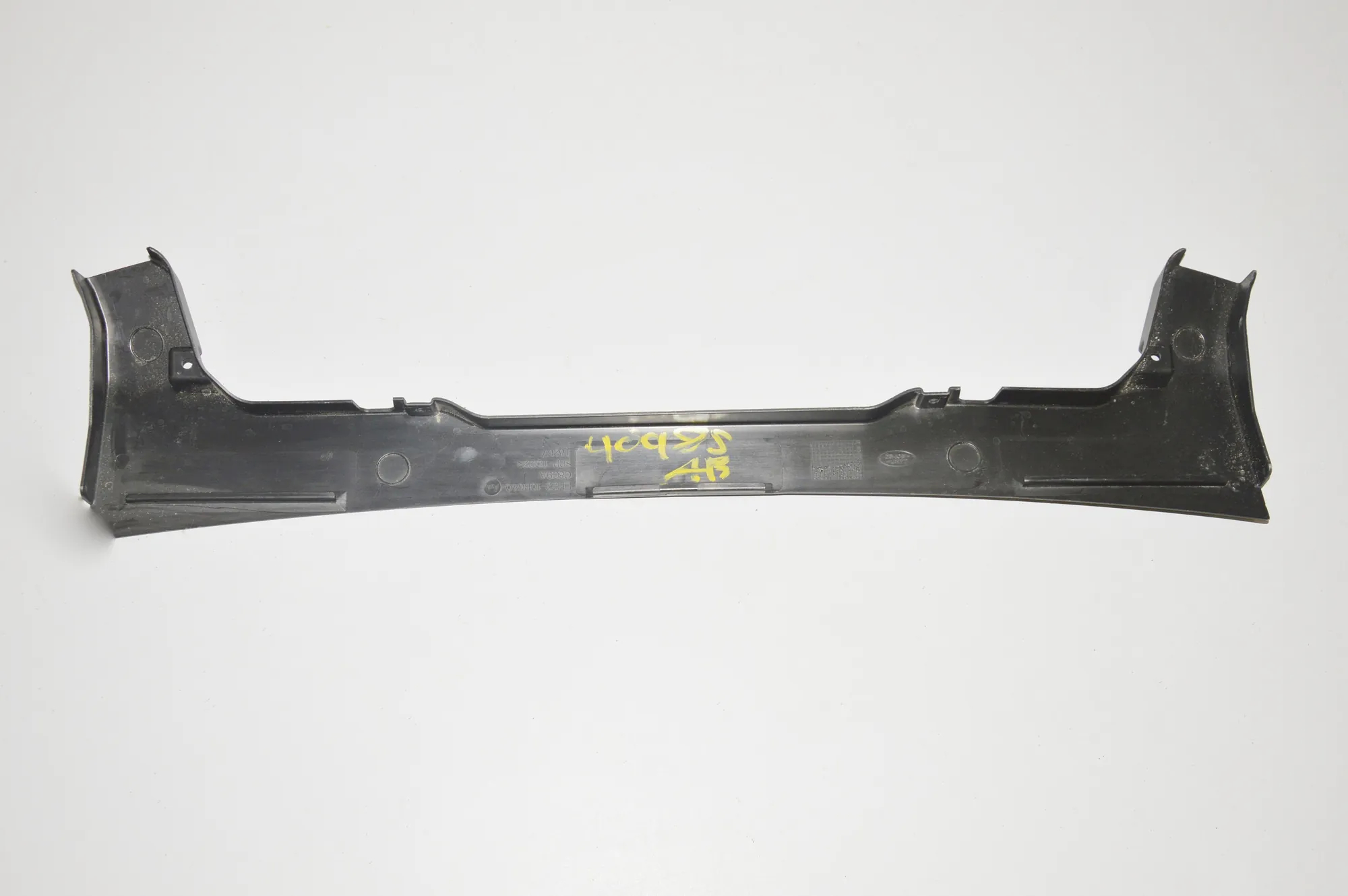 Other Trim Parts – OEM EH22-10B640-AA · LAND ROVER DISCOVERY IV (L319) 3.0 TD 4x4 2016 – 2