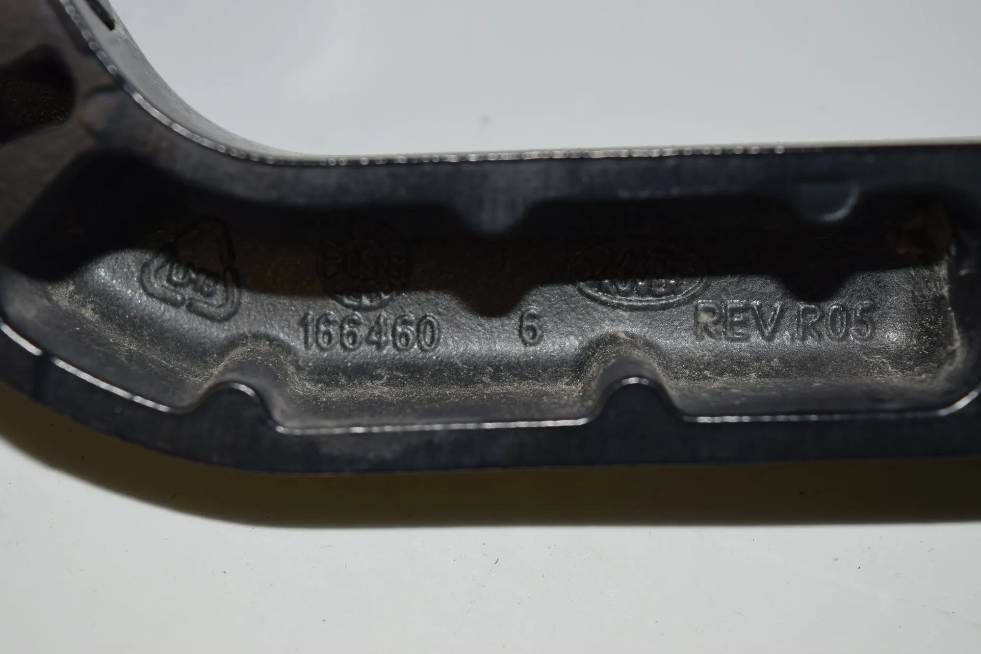 Tailgate Window Wiper Arm – OEM 166460 · LAND ROVER DISCOVERY IV (L319) 3.0 TD 4x4 2016 – 5