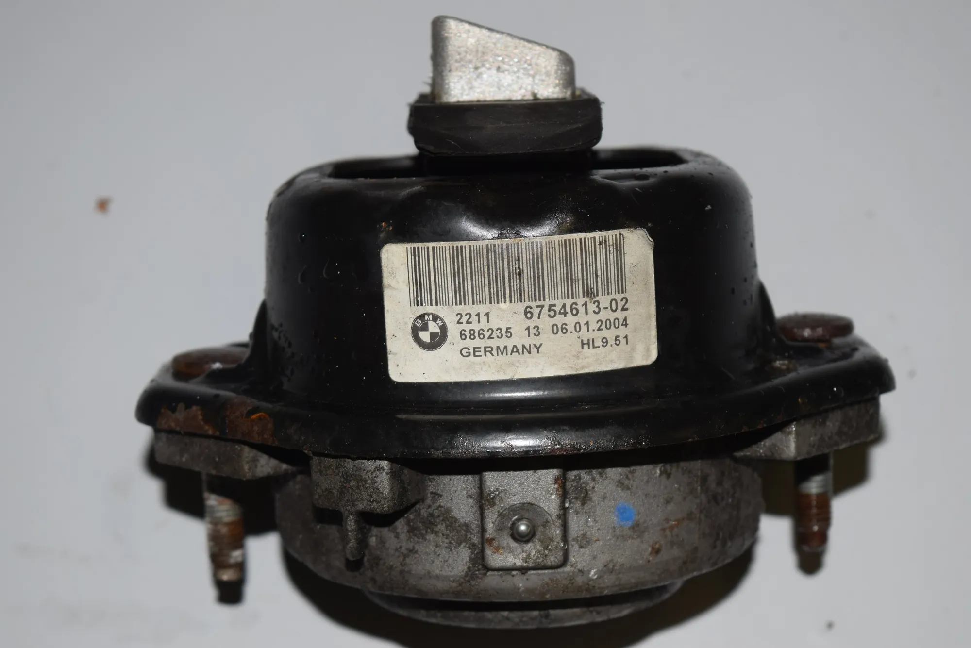 Left Side Engine Mount – OEM 6754613 · BMW 7 (E65, E66, E67) 745 i, Li 2004 – 3