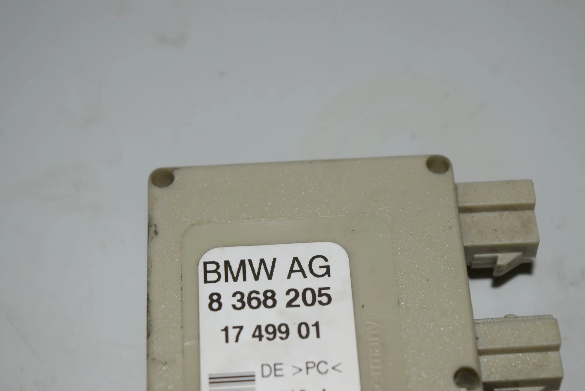 Antenna Amplifier – OEM 8368205 · BMW 7 (E65, E66, E67) 745 i, Li 2004 – 3