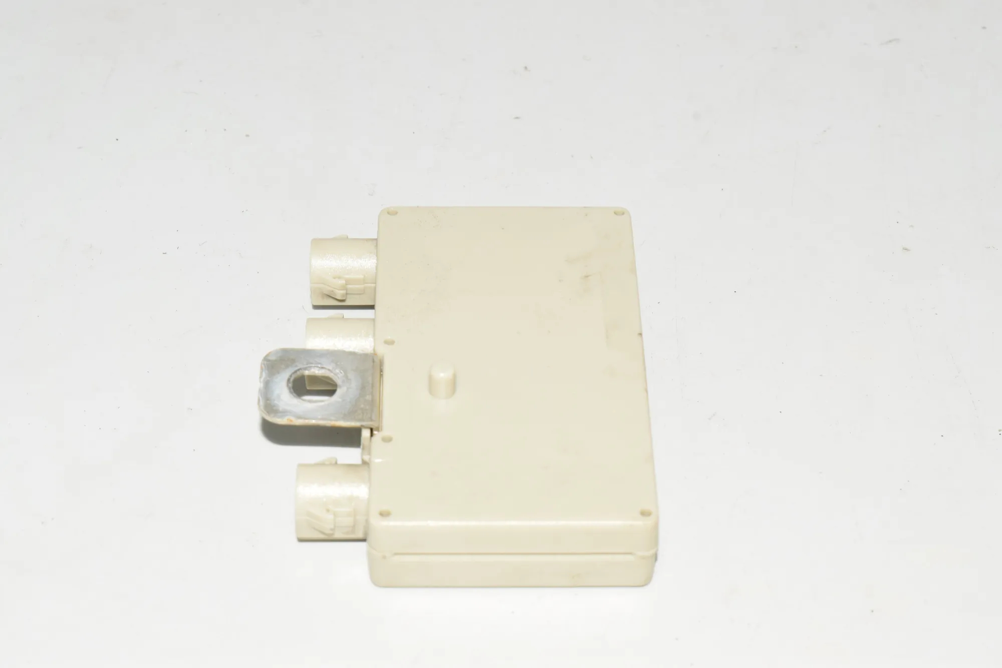 Antenna Amplifier – OEM 8368205 · BMW 7 (E65, E66, E67) 745 i, Li 2004 – 2