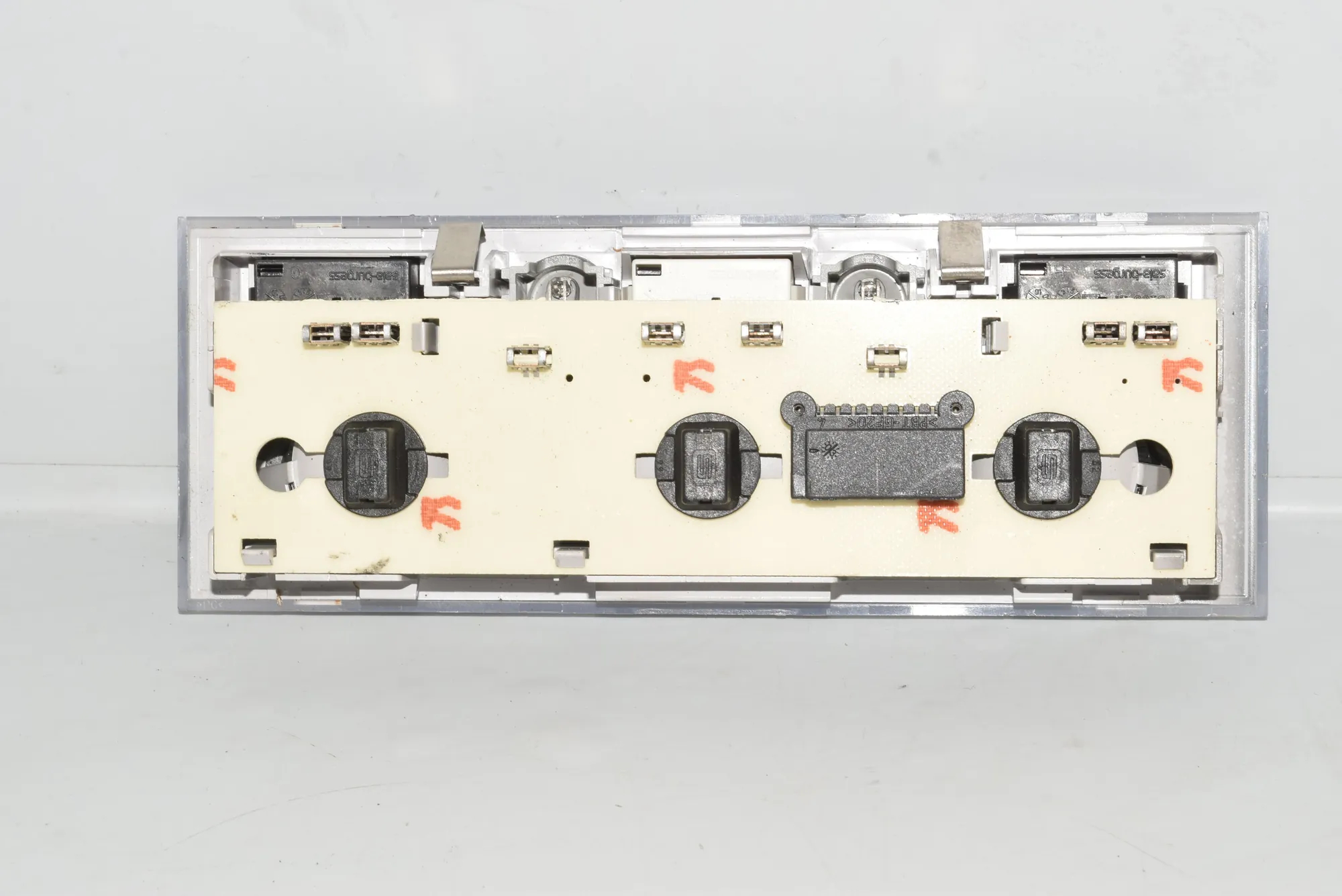 Interior Lighting – OEM 8379699 · BMW 7 (E65, E66, E67) 745 i, Li 2004 – 2