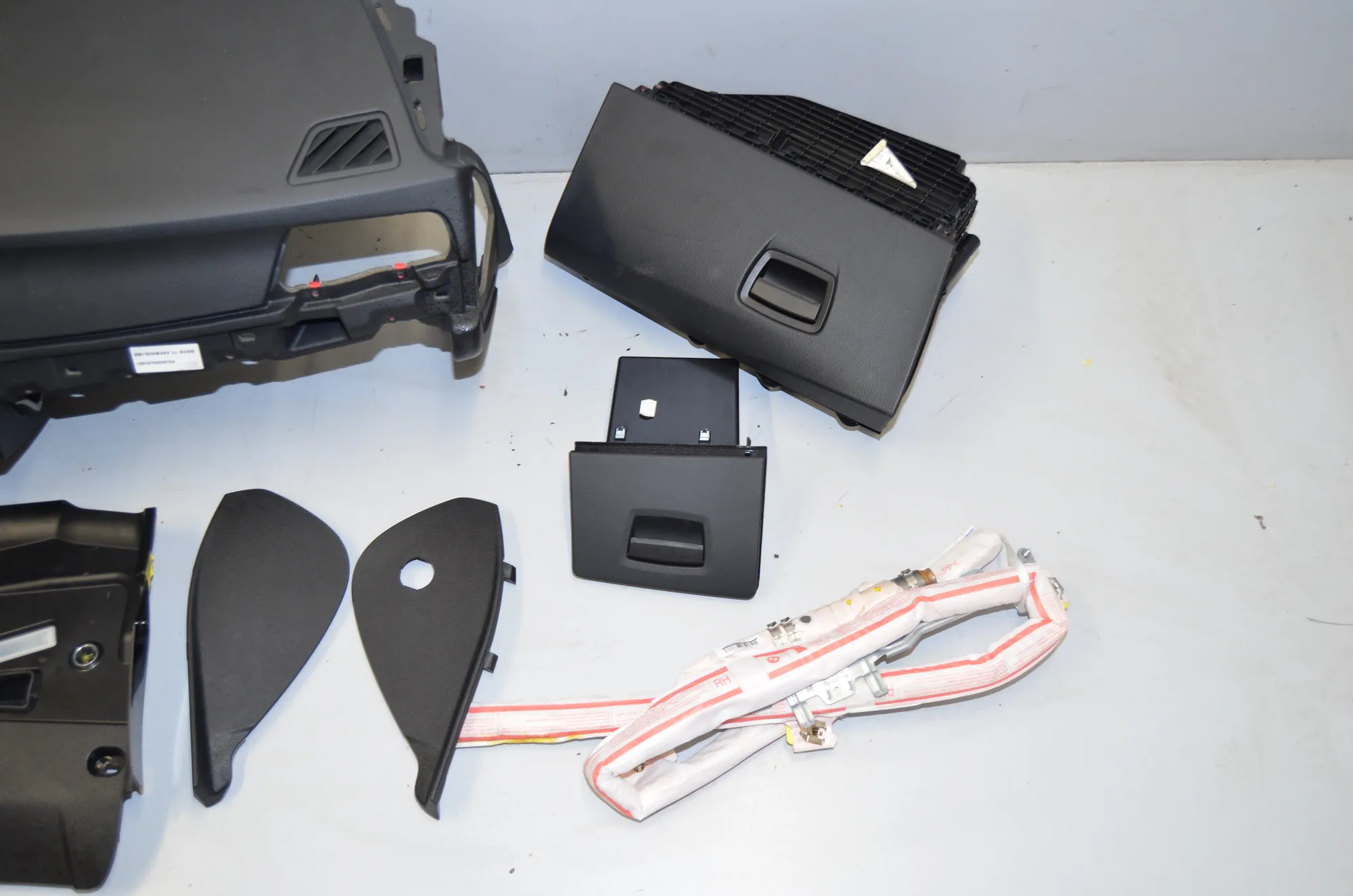 Dashboard – OEM 9207381 · BMW 5 Touring (F11) 530 d 2012 – 4