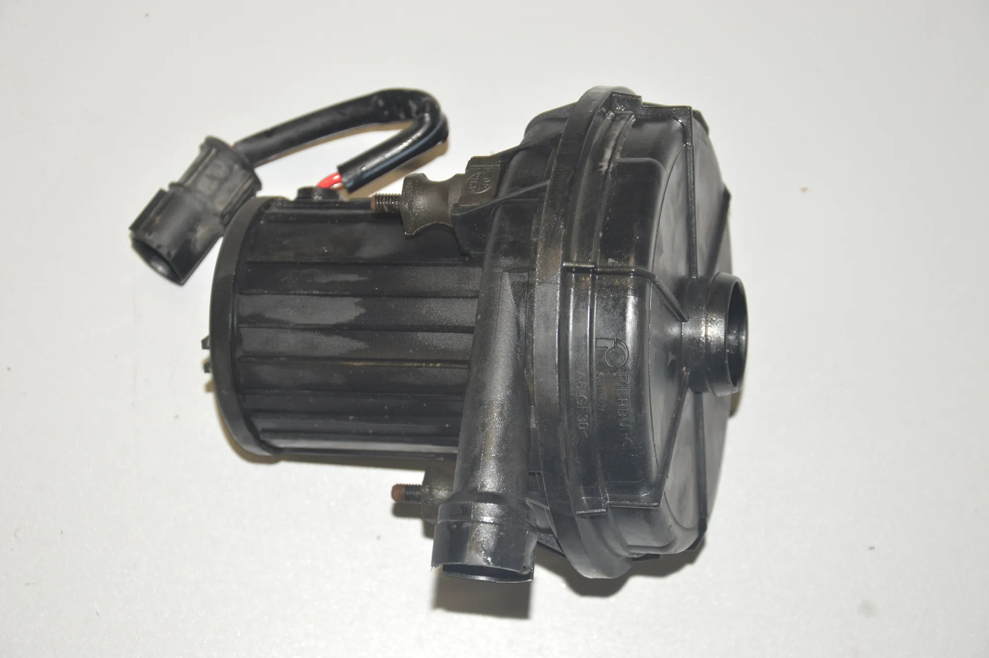 Other Engine Compartment Parts – OEM 7506210 · BMW 7 (E65, E66, E67) 745 i, Li 2004