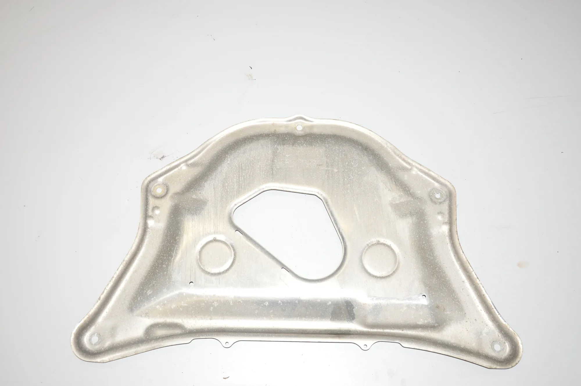 Engine Cover – OEM 6767228 · BMW 7 (E65, E66, E67) 745 i, Li 2004 – 2