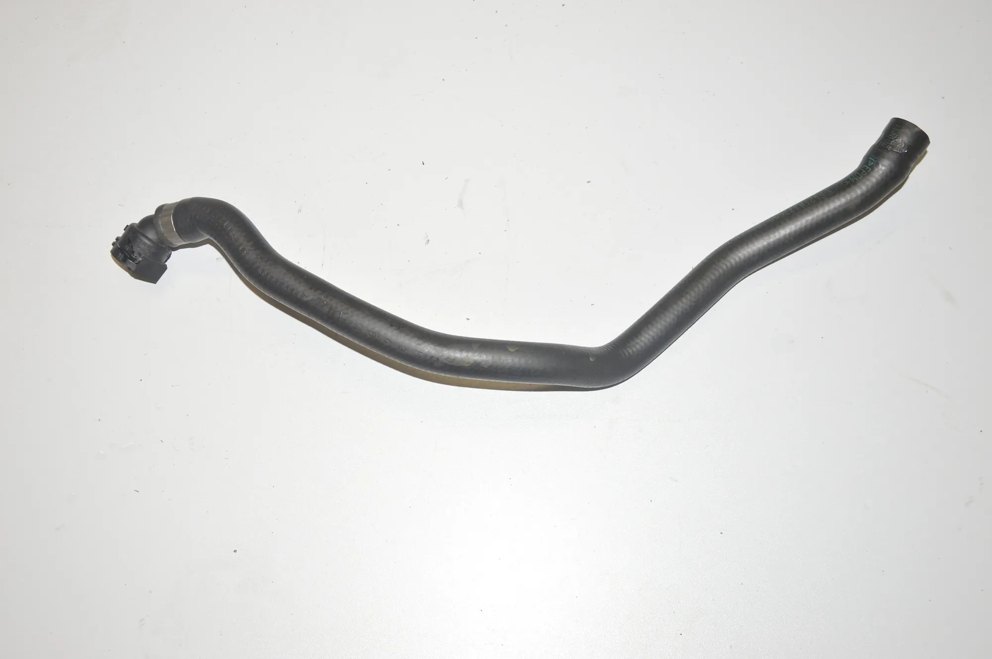 Pipe Hose – OEM 8377699 · BMW 7 (E65, E66, E67) 745 i, Li 2004
