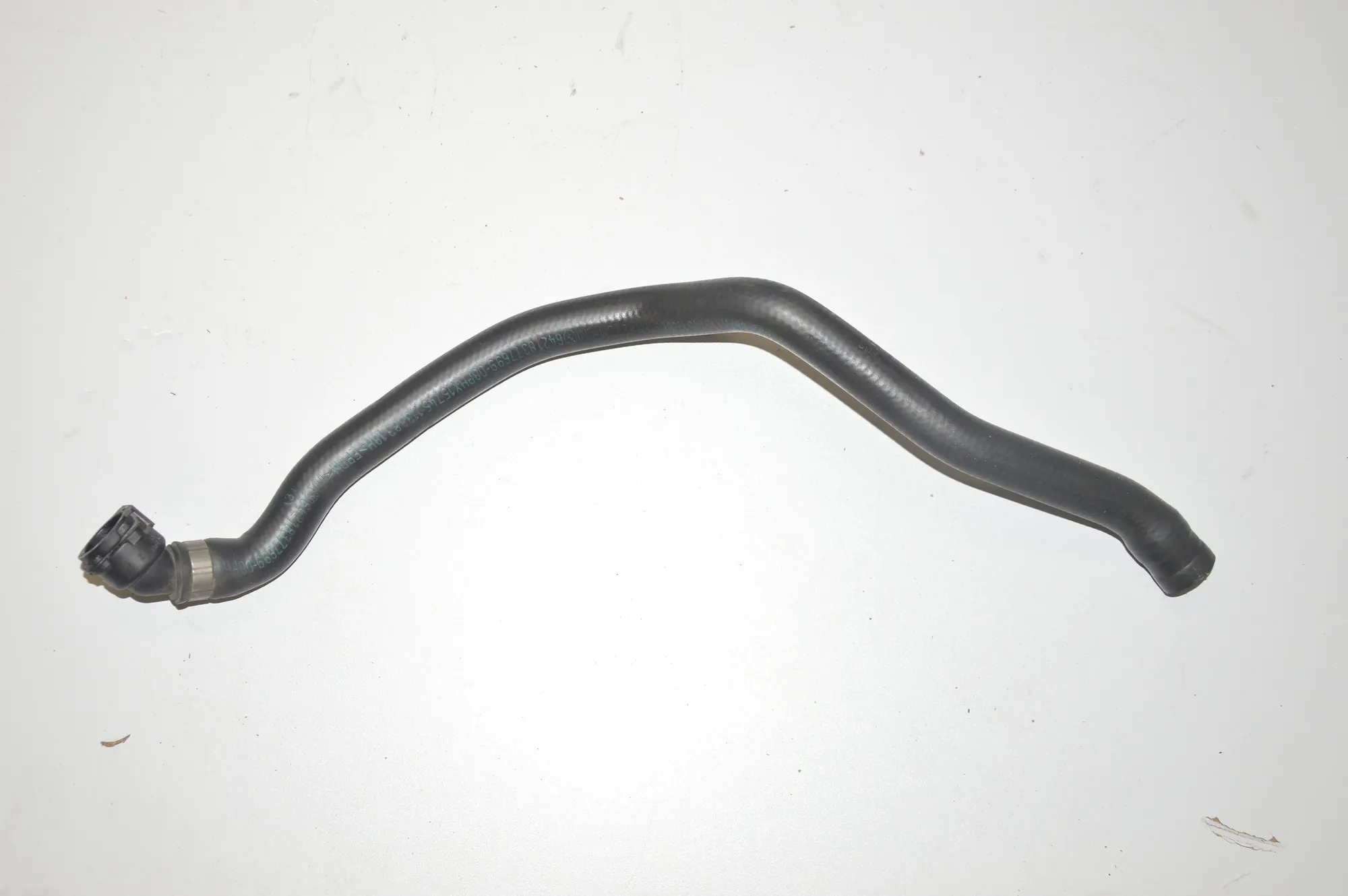 Pipe Hose – OEM 8377699 · BMW 7 (E65, E66, E67) 745 i, Li 2004 – 2