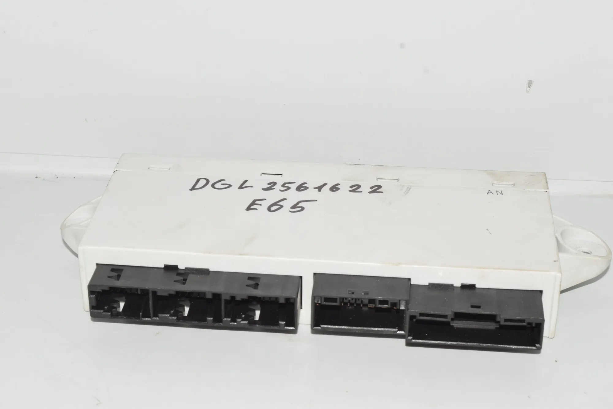 Rear Right Door Control Unit – OEM 6940435 · BMW 7 (E65, E66, E67) 745 i, Li 2004