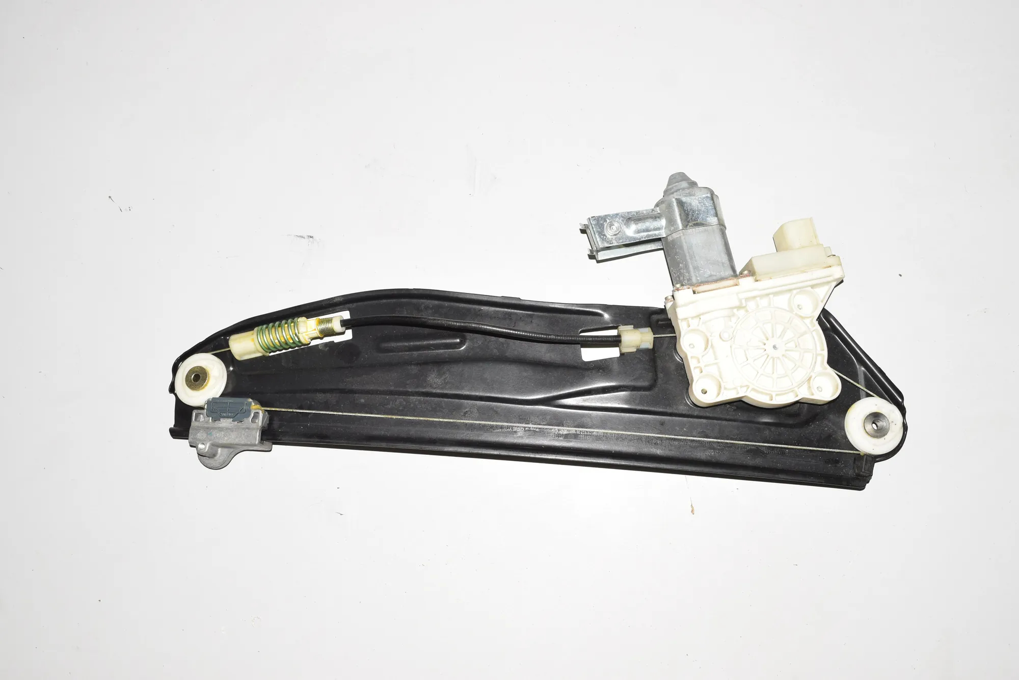 Rear Right Door Window Regulator – OEM 7138864 · BMW 7 (E65, E66, E67) 745 i, Li 2004 – 2
