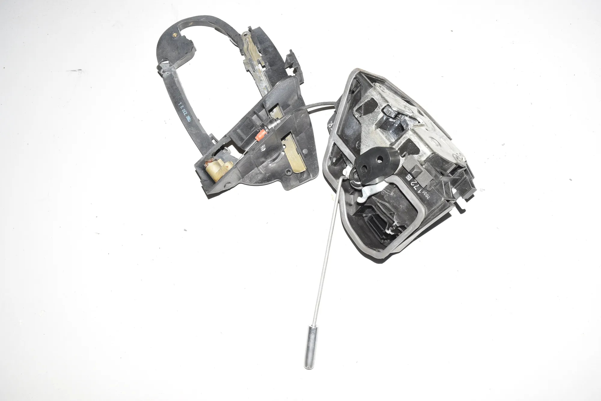 Rear Right Door Lock – OEM 7036172 · BMW 7 (E65, E66, E67) 745 i, Li 2004 – 4