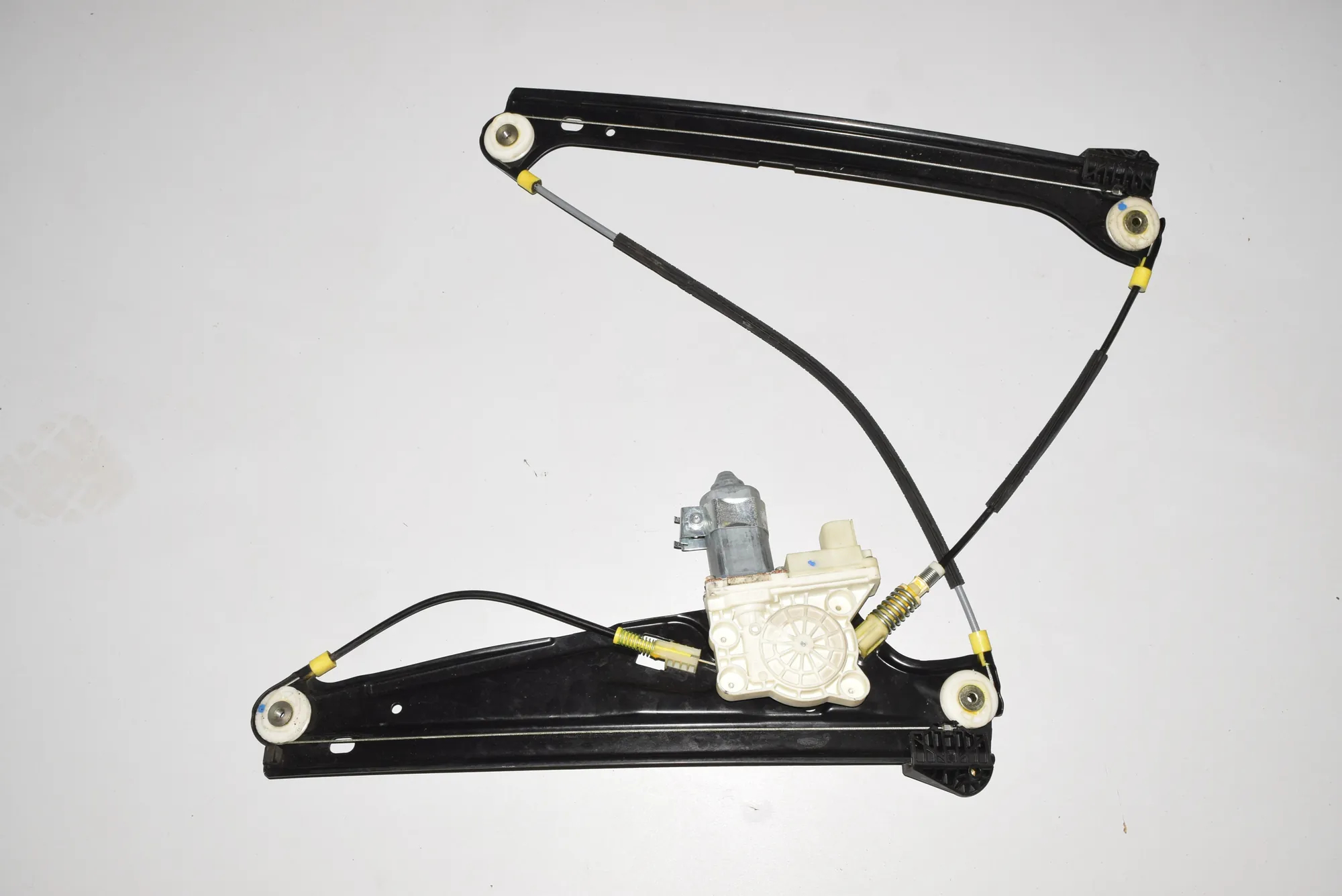 Front Right Door Window Regulator – OEM 7024812 · BMW 7 (E65, E66, E67) 745 i, Li 2004 – 2