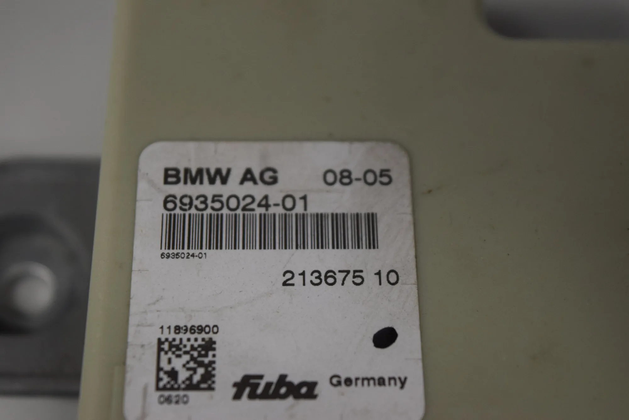 Antenna – OEM 6935024 · BMW 5 Touring (E61) 525 i 2005 – 5