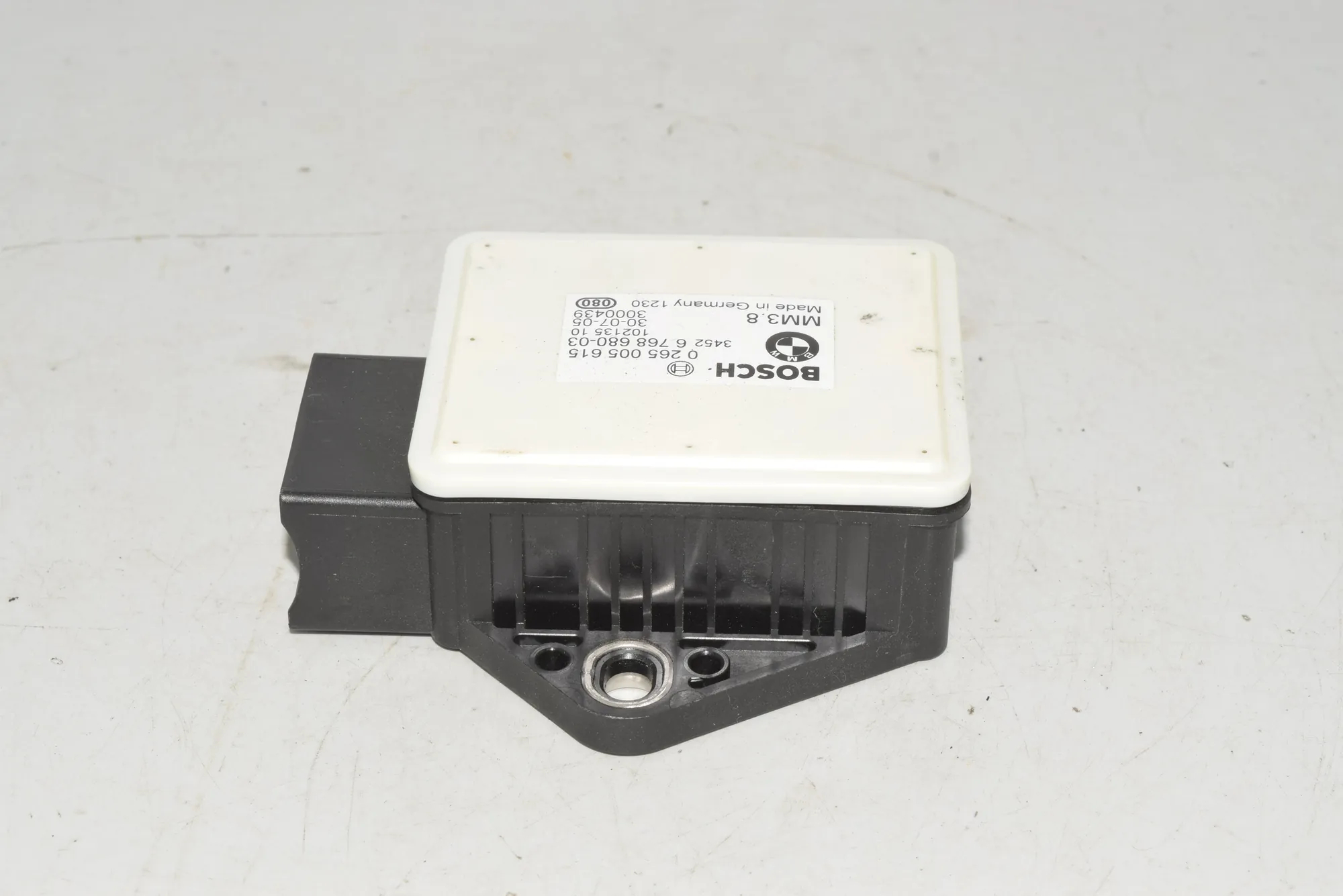 Acceleration Sensor – OEM 6768680BOSCH0265005615 · BMW 5 Touring (E61) 525 i 2005 – 2