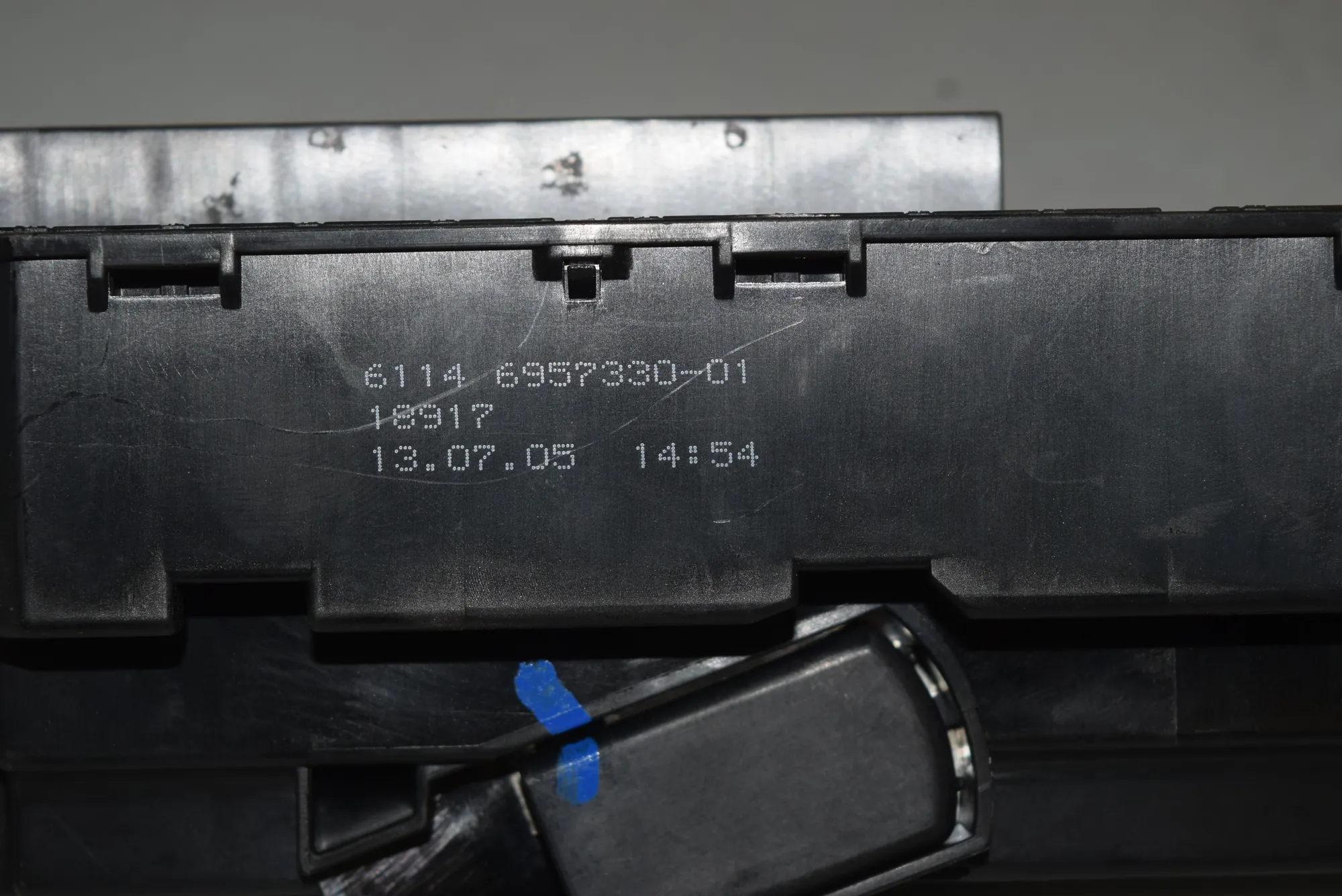 Fuse Box – OEM 6957330 · BMW 5 Touring (E61) 525 i 2005 – 7